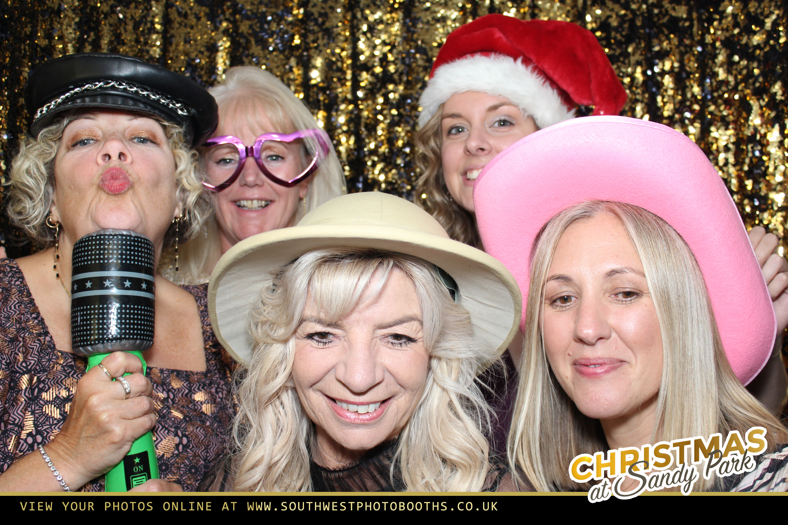 Live Band Christmas Party Night 2nd December | View more photos from the event at gallery.southwestphotobooths.co.uk/u/SWPB/Live-Band-Christmas-Party-Night-2nd-December