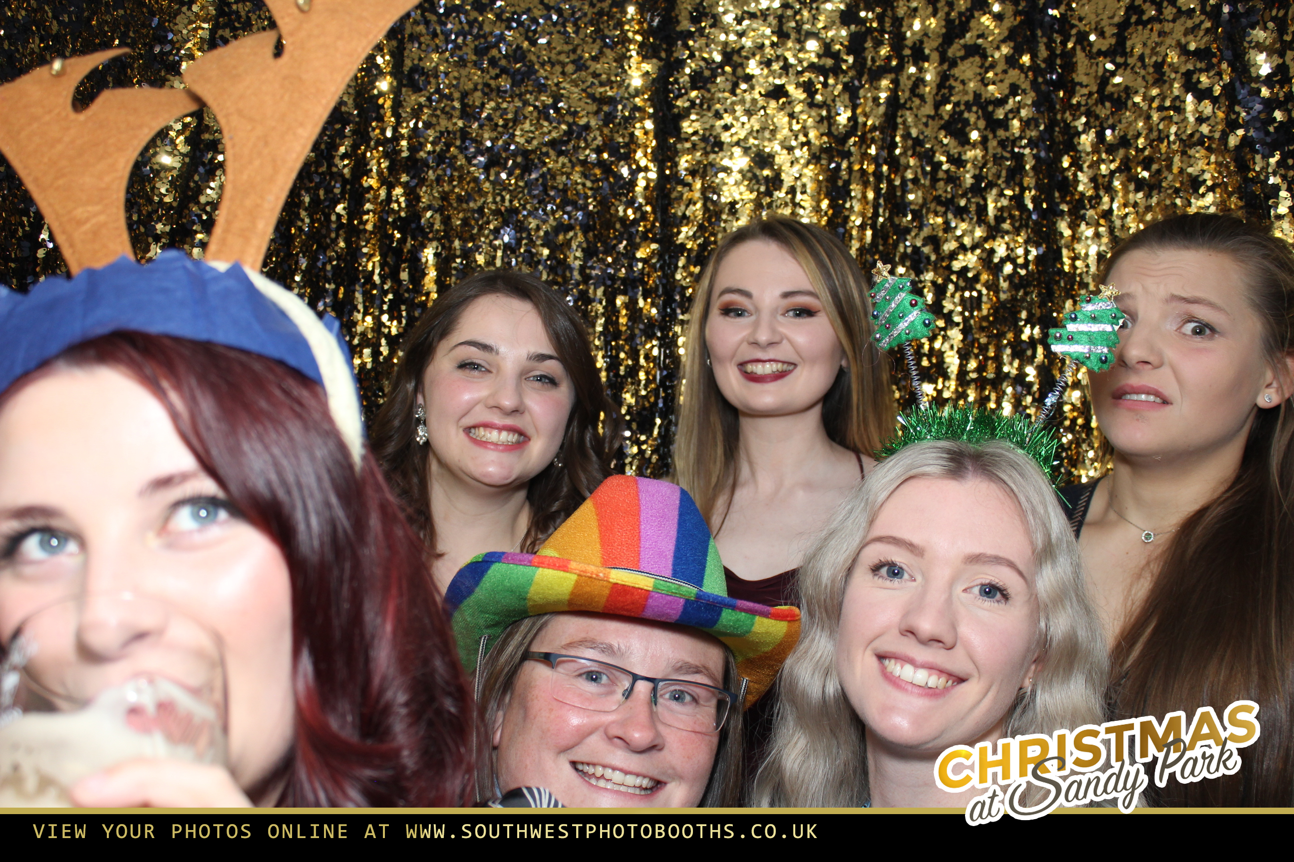 Live Band Christmas Party Night 3rd December | View more photos from the event at gallery.southwestphotobooths.co.uk/u/SWPB/Live-Band-Christmas-Party-Night-3rd-December