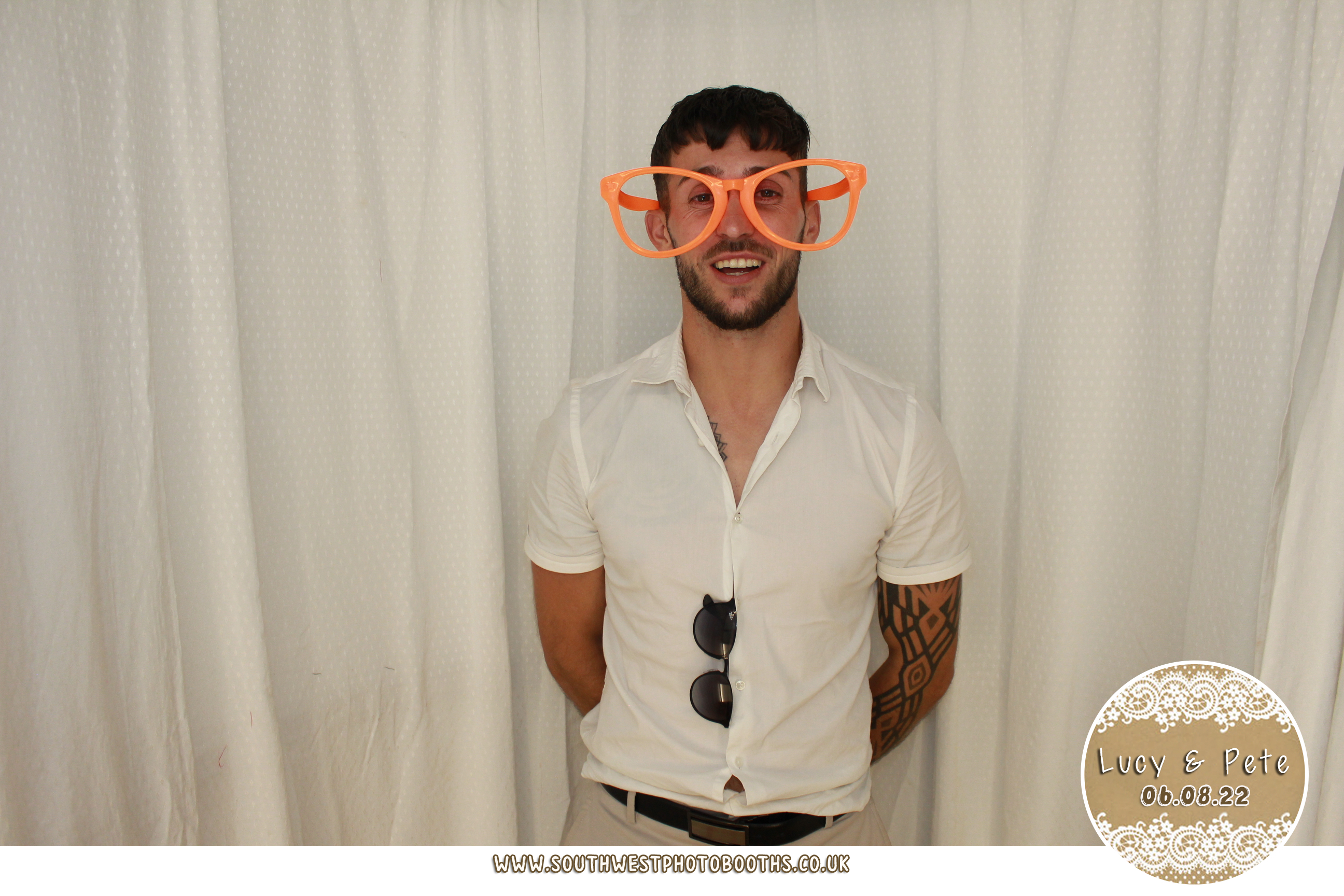 Lucy and Pete | View more photos from the event at gallery.southwestphotobooths.co.uk/u/SWPB/Lucy-and-Pete