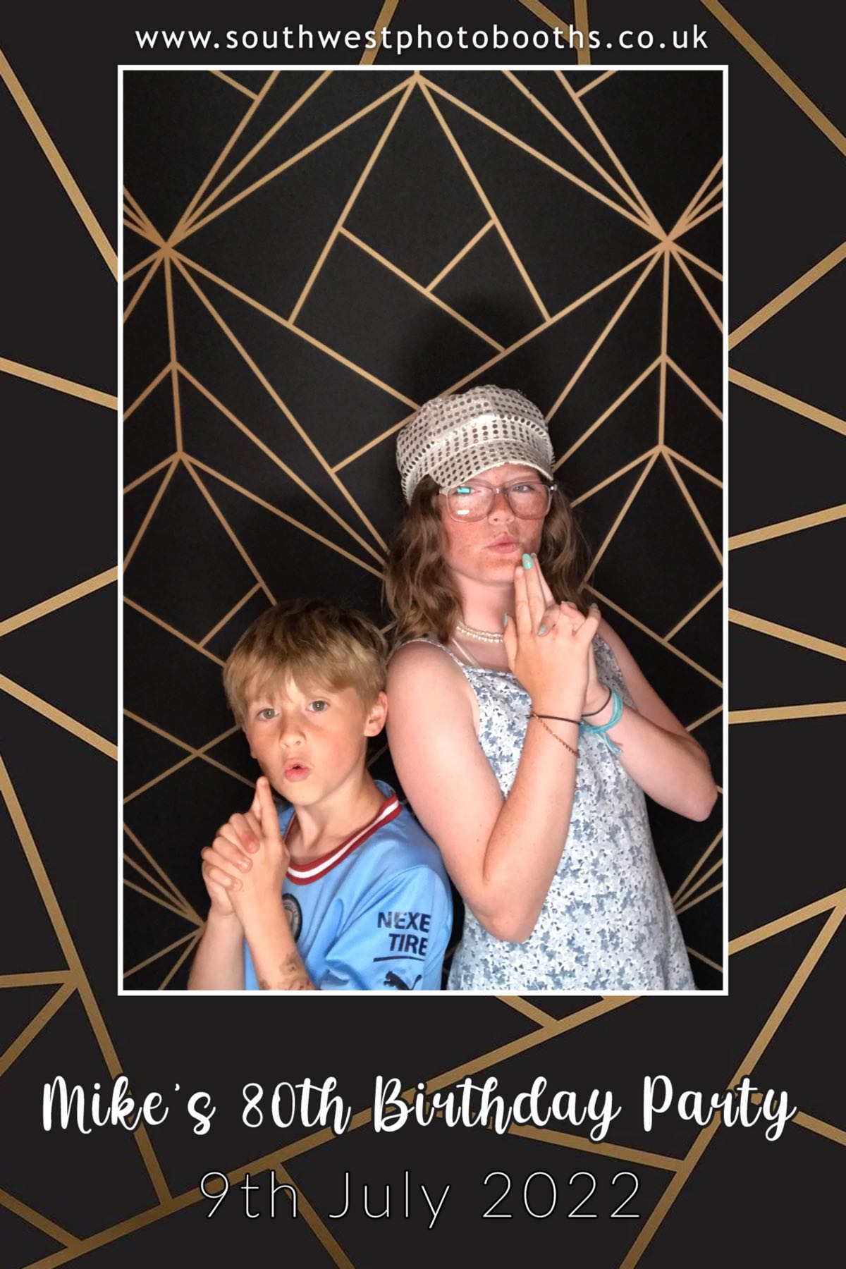 Mike’s 80th Birthday Party | View more photos from the event at gallery.southwestphotobooths.co.uk/u/SWPB/Mike’s-80th-Birthday-Party
