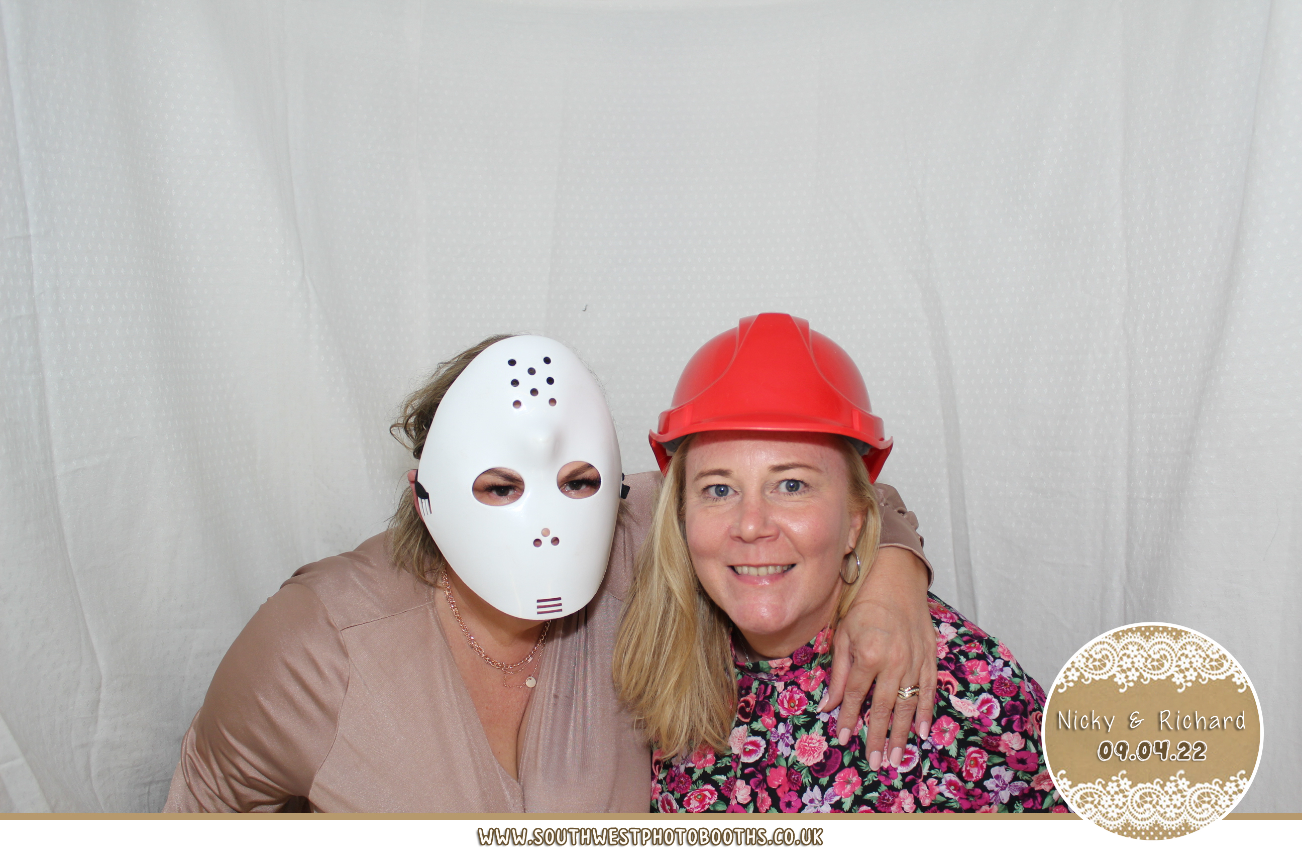 Nicky and Richard | View more photos from the event at gallery.southwestphotobooths.co.uk/u/SWPB/Nicky-and-Richard