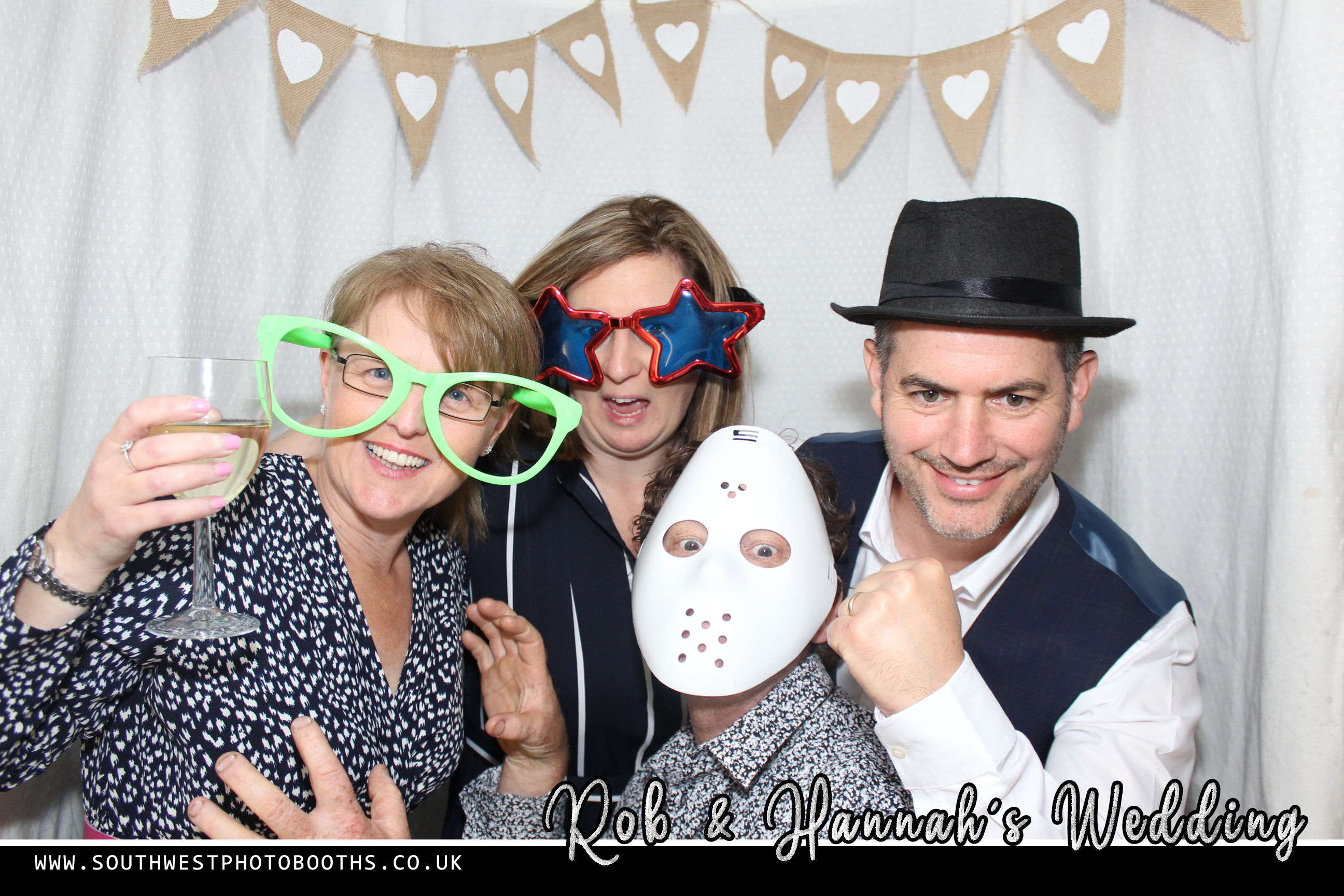 Rob and Hannah | View more photos from the event at gallery.southwestphotobooths.co.uk/u/SWPB/Rob-and-Hannah