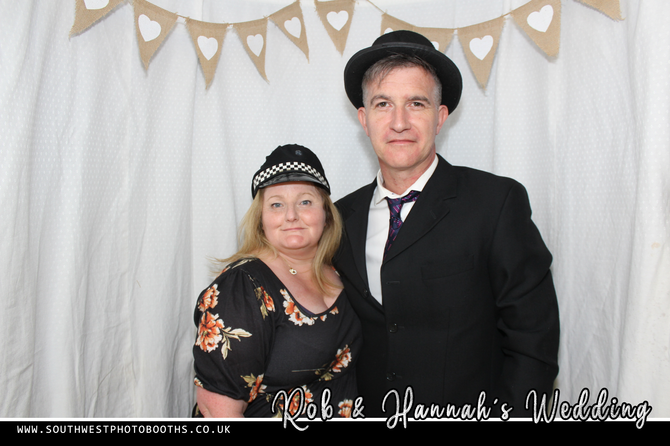 Rob and Hannah | View more photos from the event at gallery.southwestphotobooths.co.uk/u/SWPB/Rob-and-Hannah