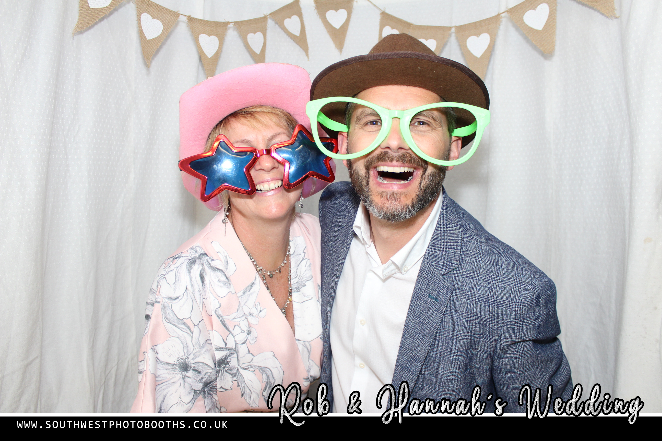 Rob and Hannah | View more photos from the event at gallery.southwestphotobooths.co.uk/u/SWPB/Rob-and-Hannah