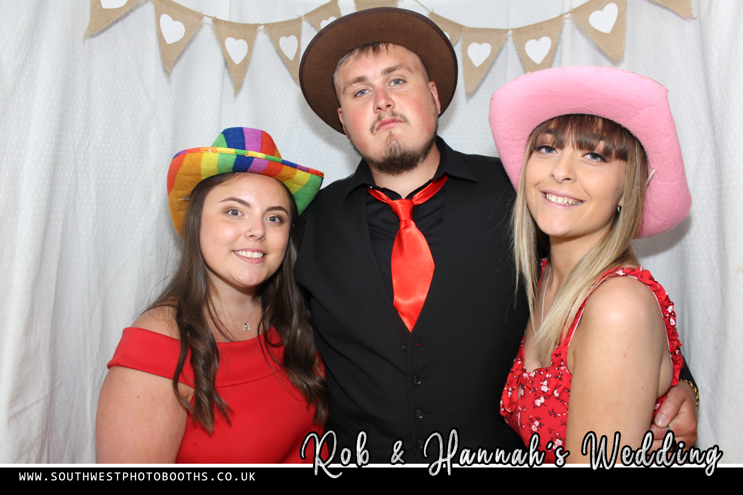 Rob and Hannah | View more photos from the event at gallery.southwestphotobooths.co.uk/u/SWPB/Rob-and-Hannah