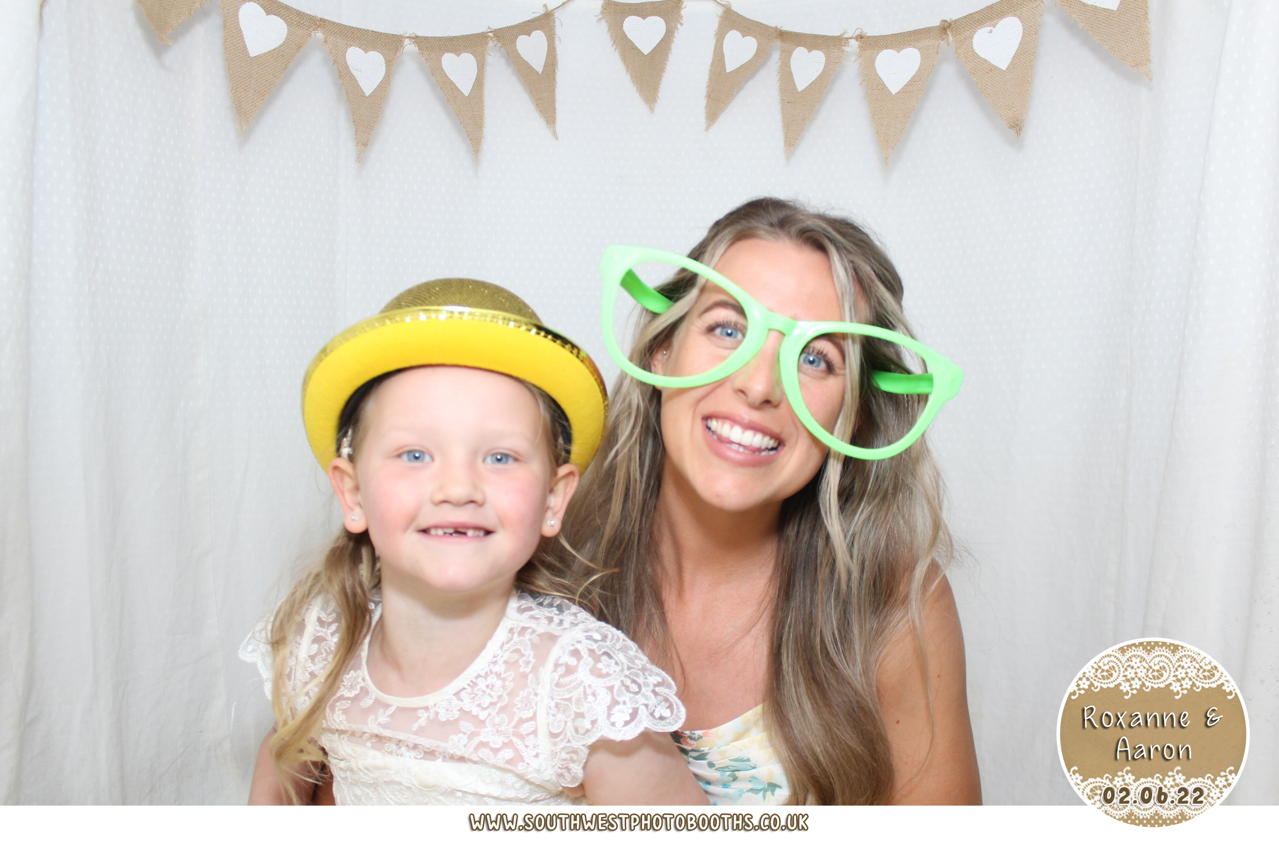 Roxanne & Aaron | View more photos from the event at gallery.southwestphotobooths.co.uk/u/SWPB/Roxanne-Aaron