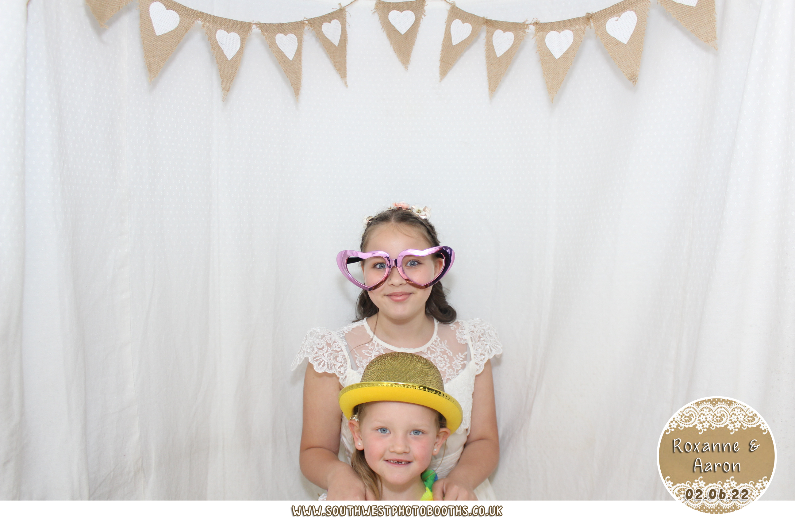 Roxanne & Aaron | View more photos from the event at gallery.southwestphotobooths.co.uk/u/SWPB/Roxanne-Aaron