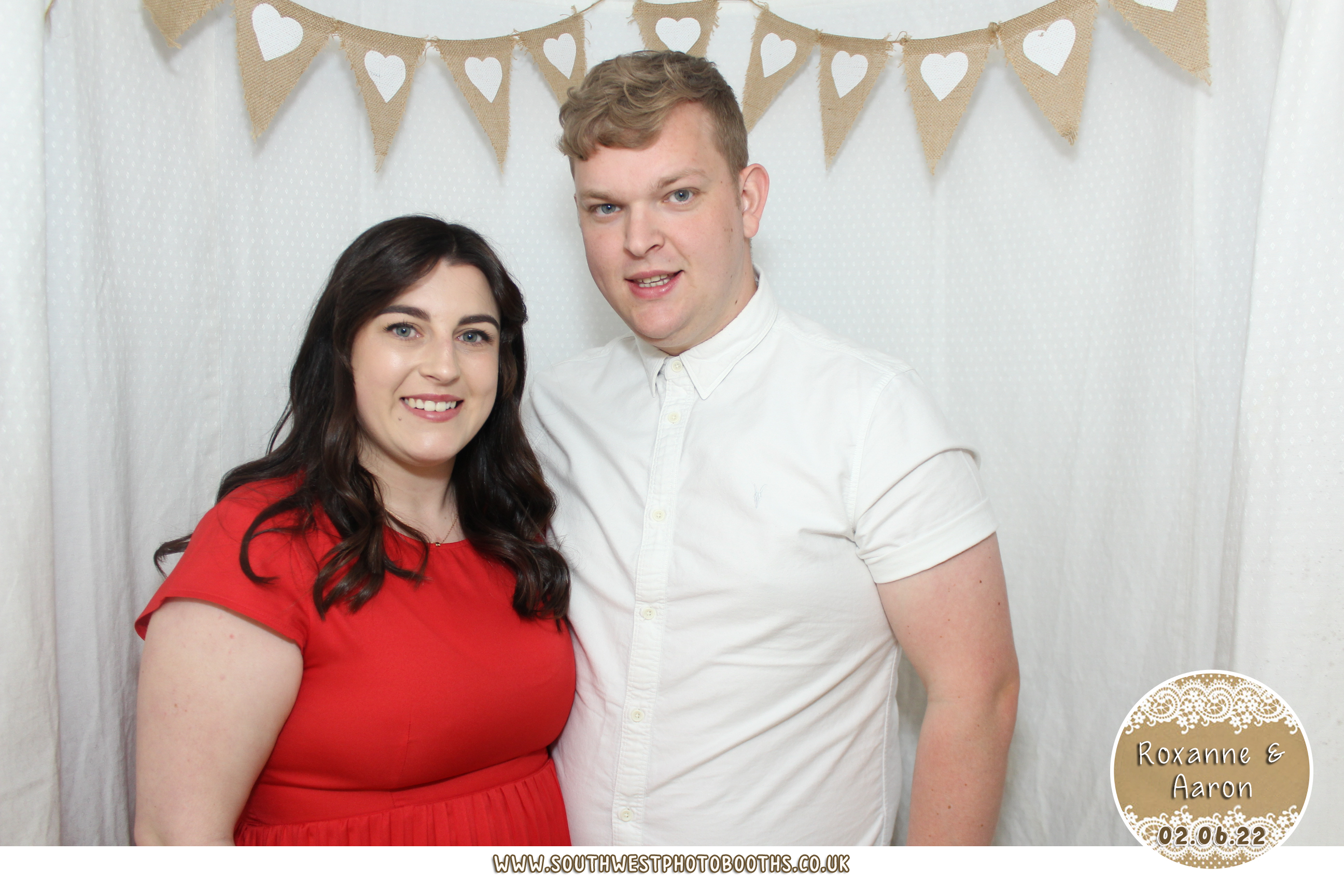 Roxanne & Aaron | View more photos from the event at gallery.southwestphotobooths.co.uk/u/SWPB/Roxanne-Aaron