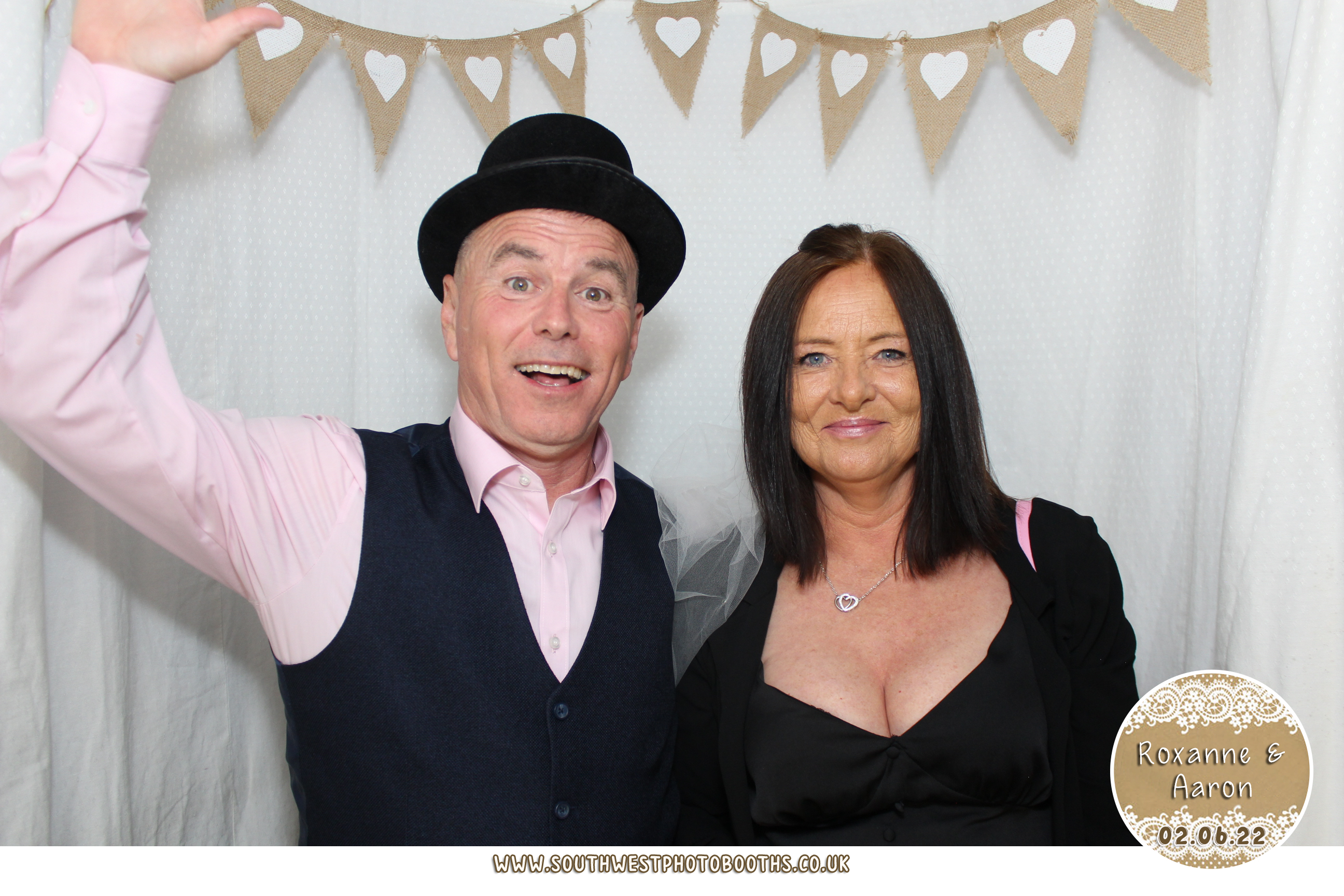 Roxanne & Aaron | View more photos from the event at gallery.southwestphotobooths.co.uk/u/SWPB/Roxanne-Aaron