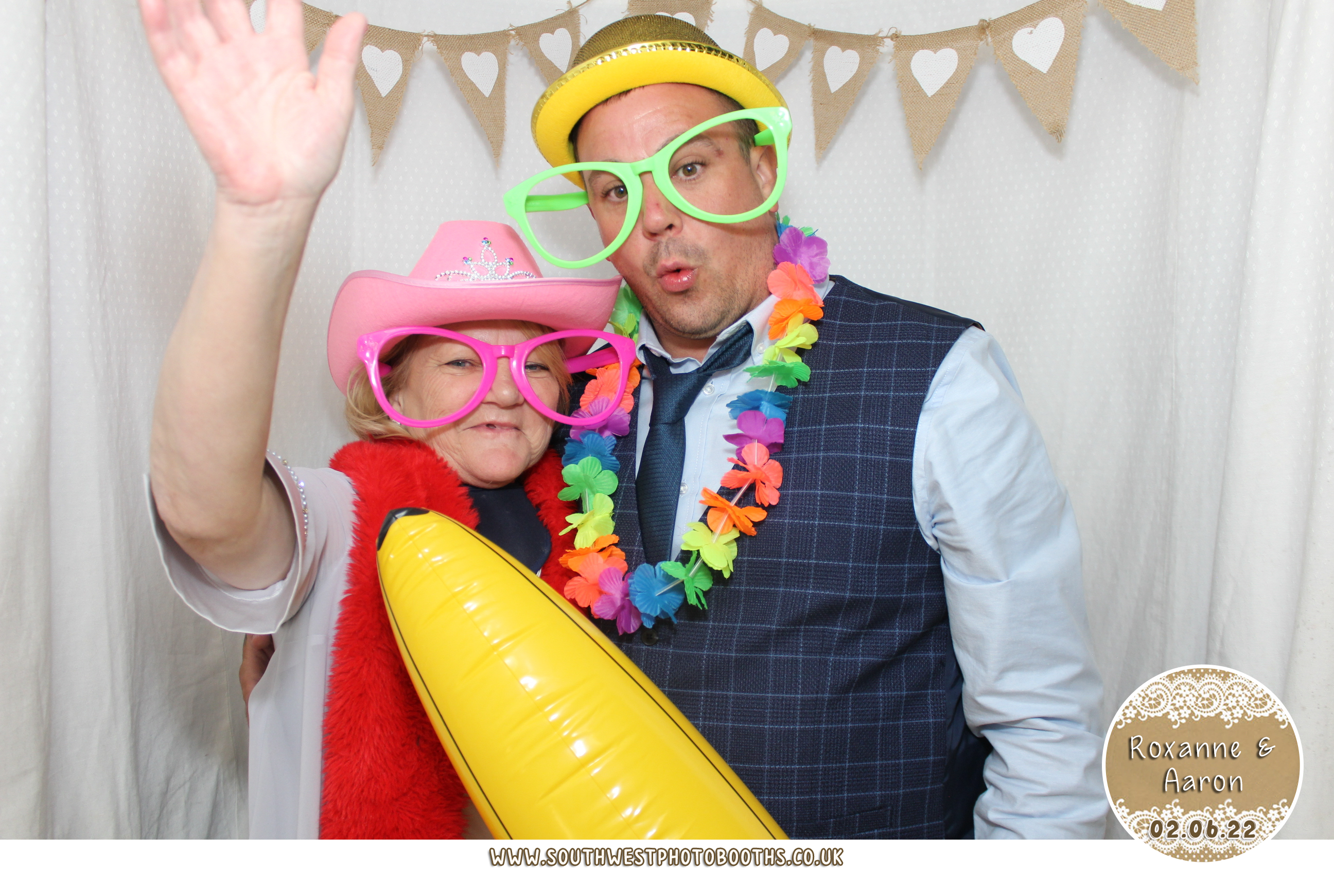 Roxanne & Aaron | View more photos from the event at gallery.southwestphotobooths.co.uk/u/SWPB/Roxanne-Aaron