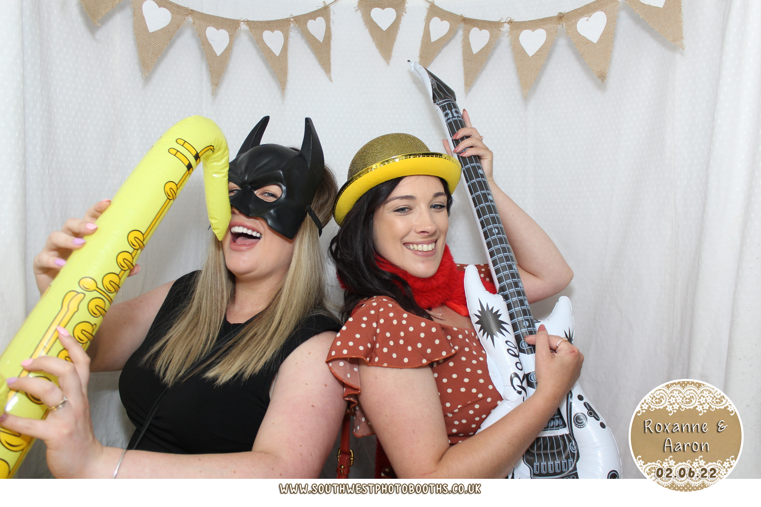 Roxanne & Aaron | View more photos from the event at gallery.southwestphotobooths.co.uk/u/SWPB/Roxanne-Aaron