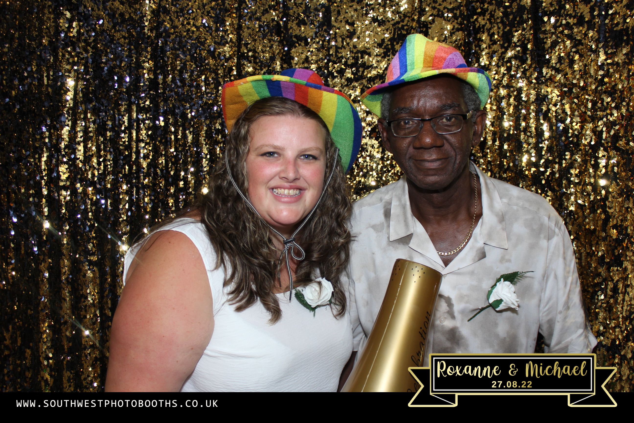 Roxanne and Michael | View more photos from the event at gallery.southwestphotobooths.co.uk/u/SWPB/Roxanne-and-Michael