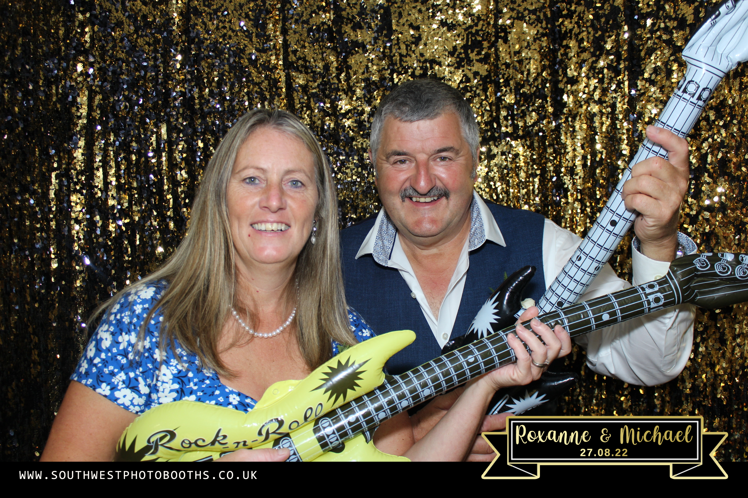 Roxanne and Michael | View more photos from the event at gallery.southwestphotobooths.co.uk/u/SWPB/Roxanne-and-Michael