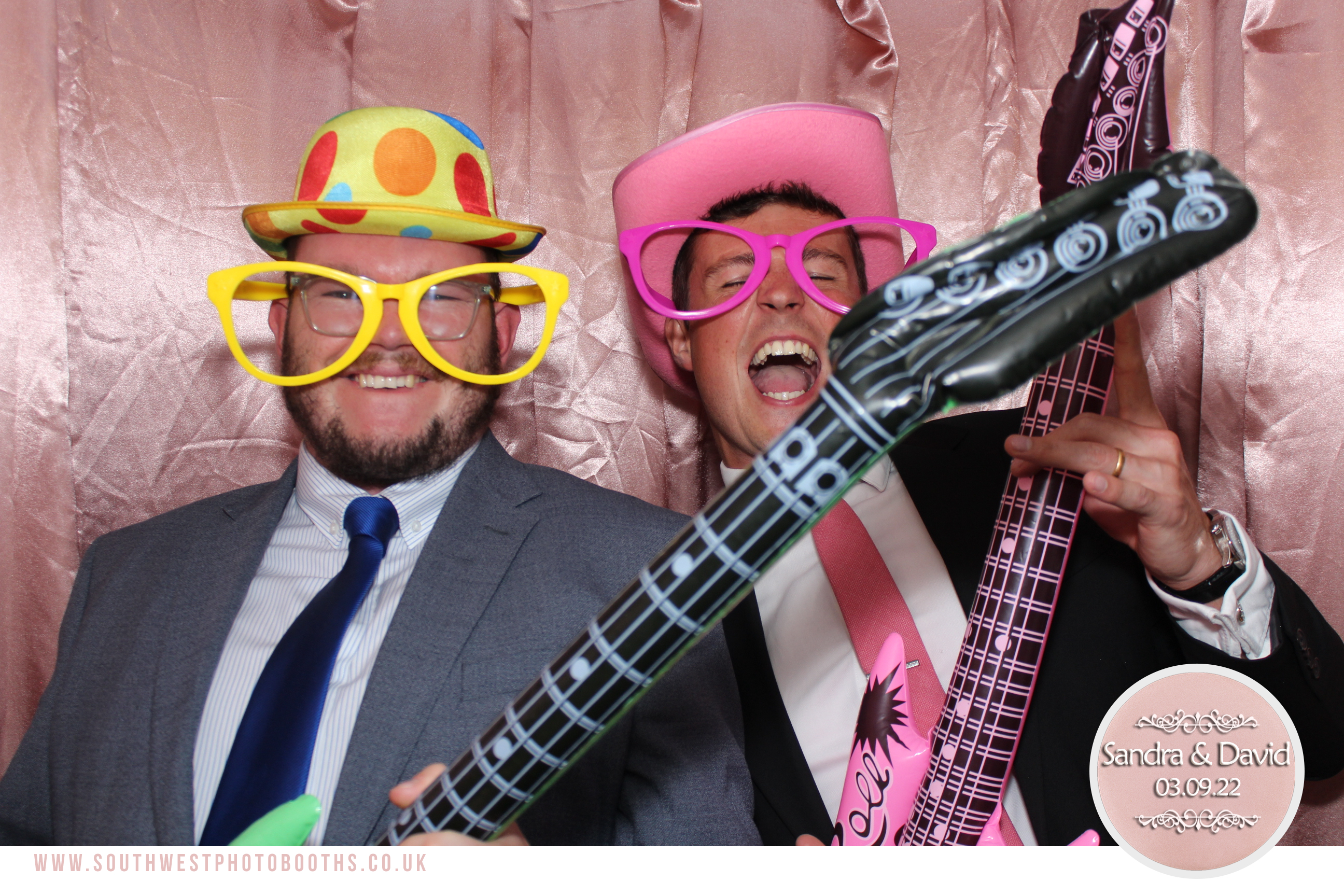 Sandra and David | View more photos from the event at gallery.southwestphotobooths.co.uk/u/SWPB/Sandra-and-David