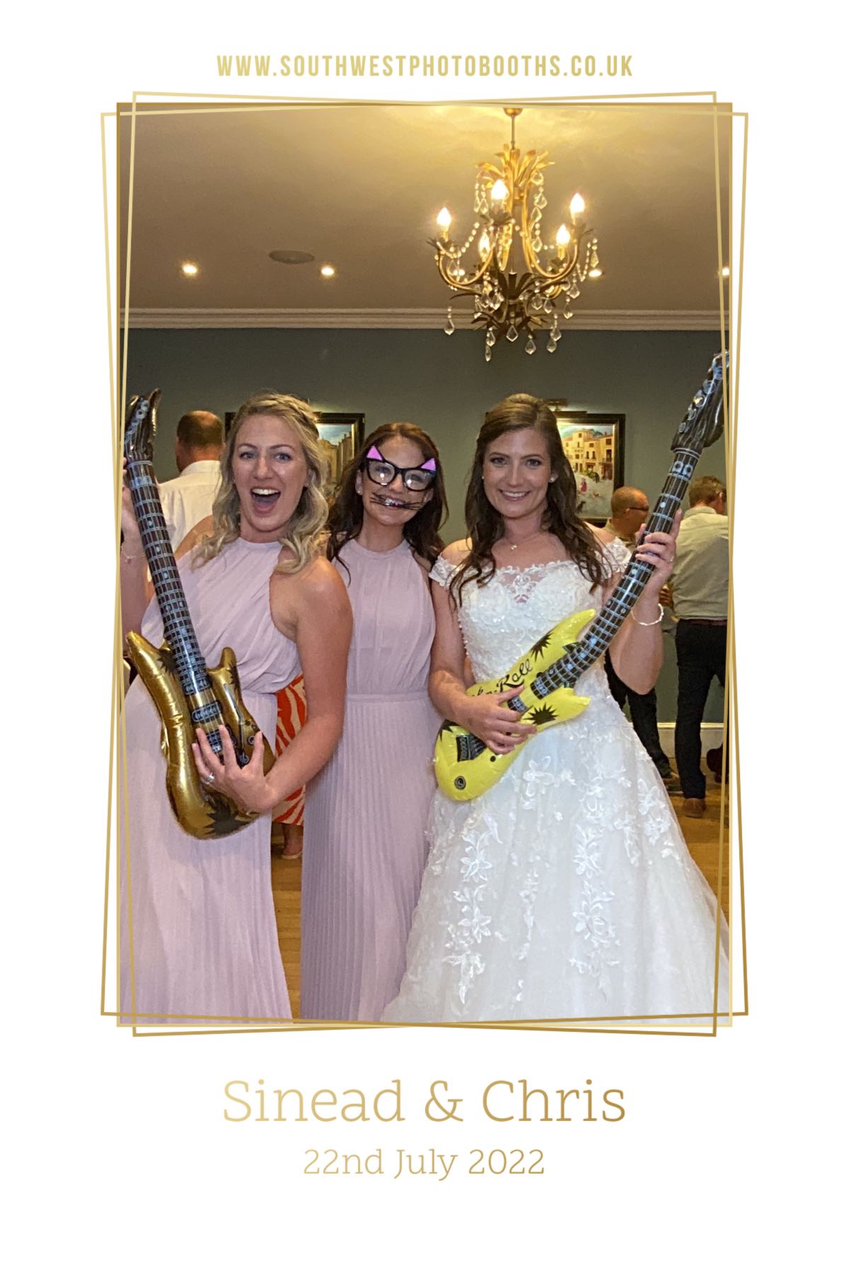 Sinead and Chris | View more photos from the event at gallery.southwestphotobooths.co.uk/u/SWPB/Sinead-and-Chris