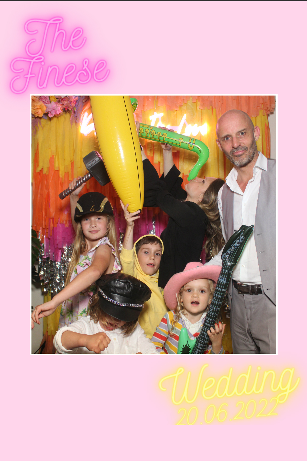 Tony and Peppi | View more photos from the event at gallery.southwestphotobooths.co.uk/u/SWPB/Tony-and-Peppi