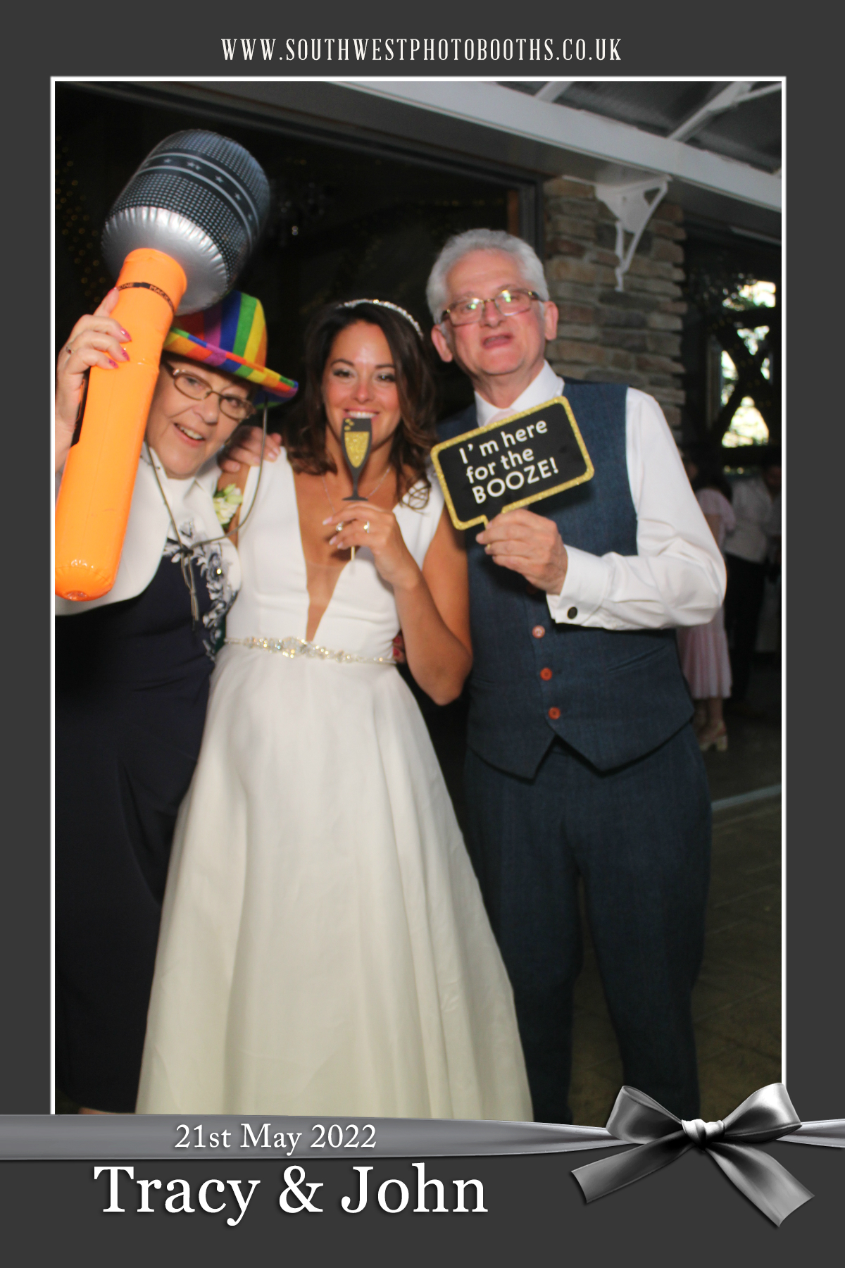 Tracy and John | View more photos from the event at gallery.southwestphotobooths.co.uk/u/SWPB/Tracy-and-John