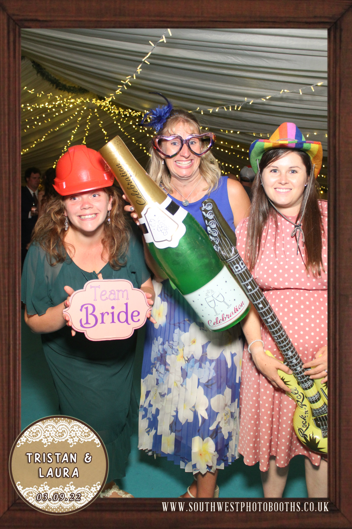 Tristan and Laura | View more photos from the event at gallery.southwestphotobooths.co.uk/u/SWPB/Tristan-and-Laura