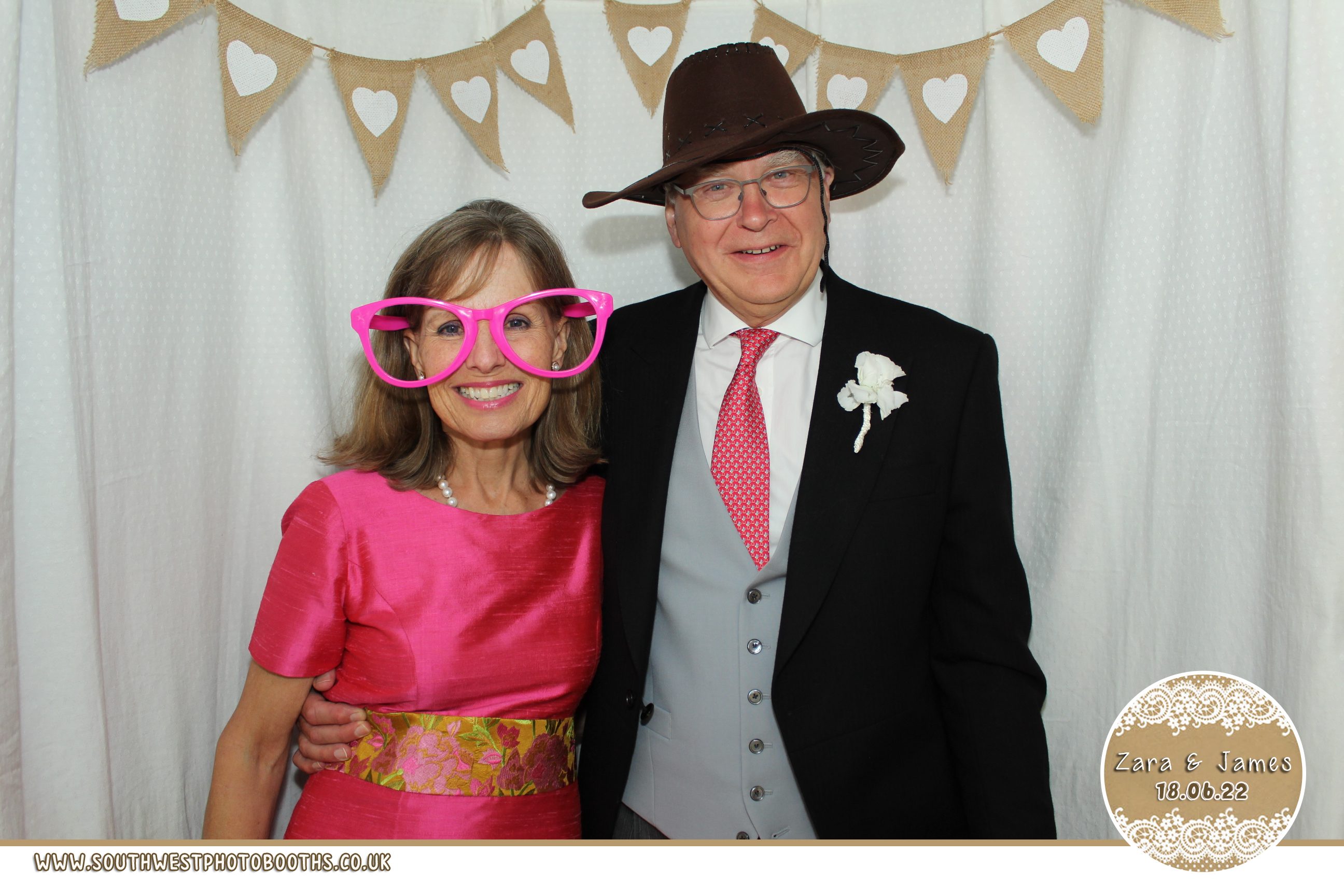 Zara and James | View more photos from the event at gallery.southwestphotobooths.co.uk/u/SWPB/Zara-and-James