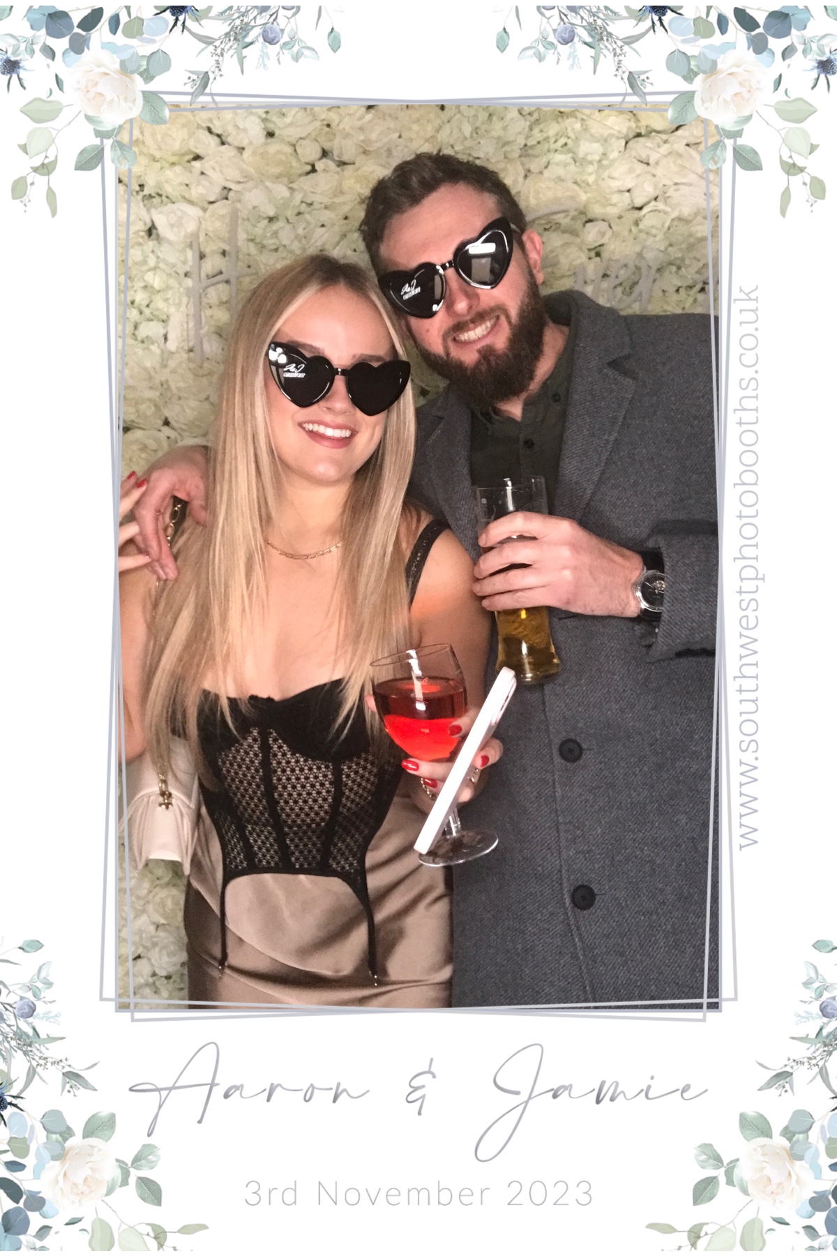 Aaron and Jamie | View more photos from the event at gallery.southwestphotobooths.co.uk/u/SWPB/Aaron-and-Jamie