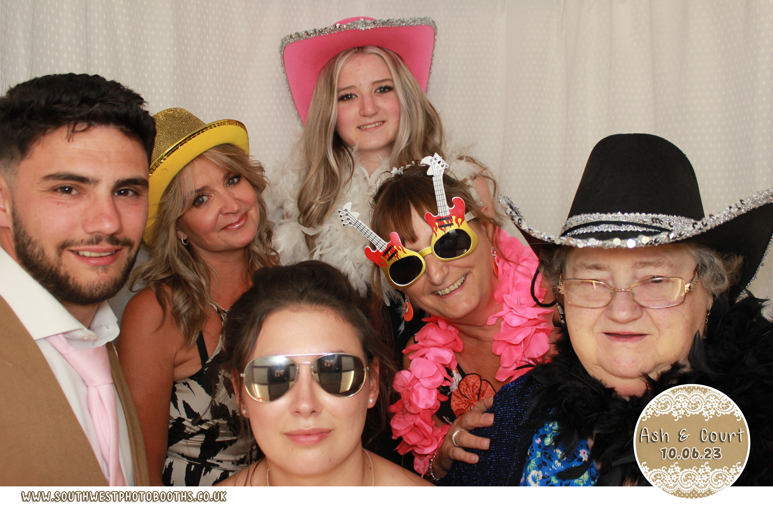 Ash & Court | View more photos from the event at gallery.southwestphotobooths.co.uk/u/SWPB/Ash-Court