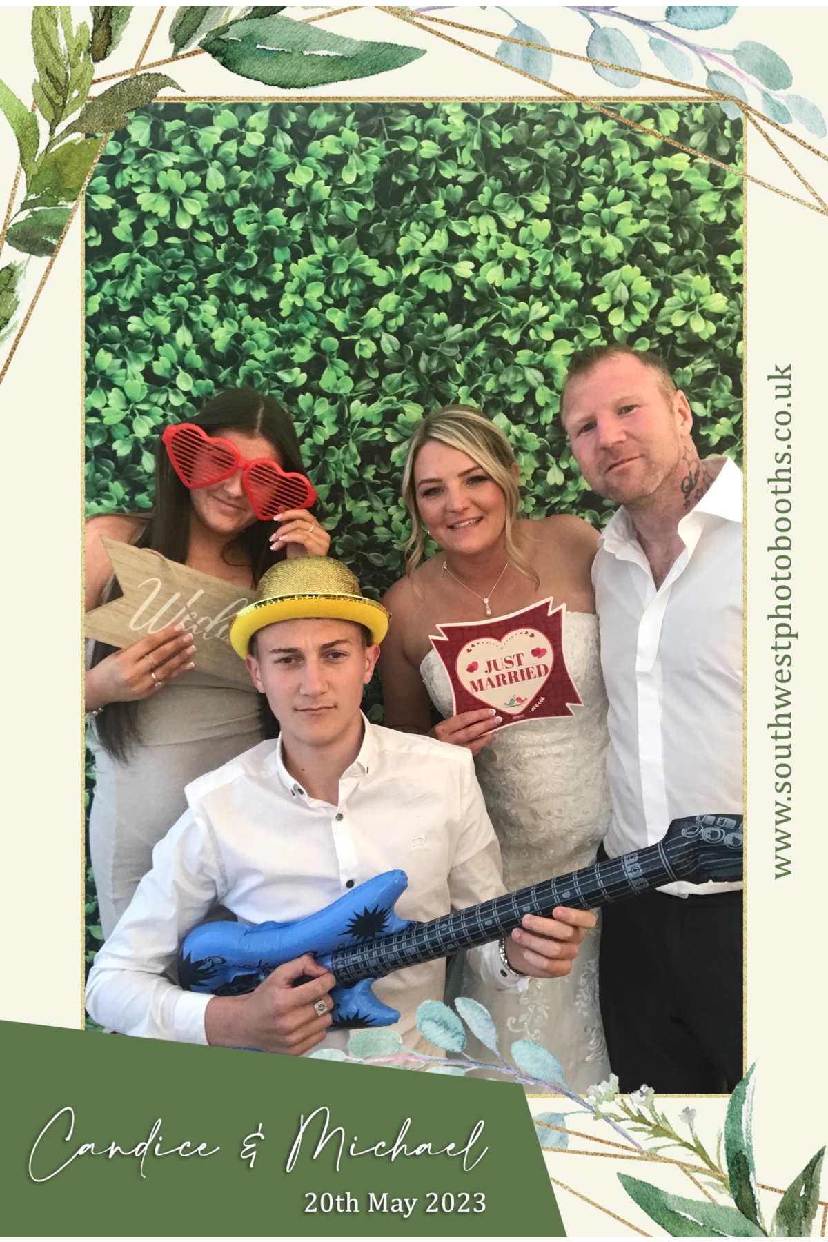 Candice & Michael  | View more photos from the event at gallery.southwestphotobooths.co.uk/u/SWPB/Candice-Michael
