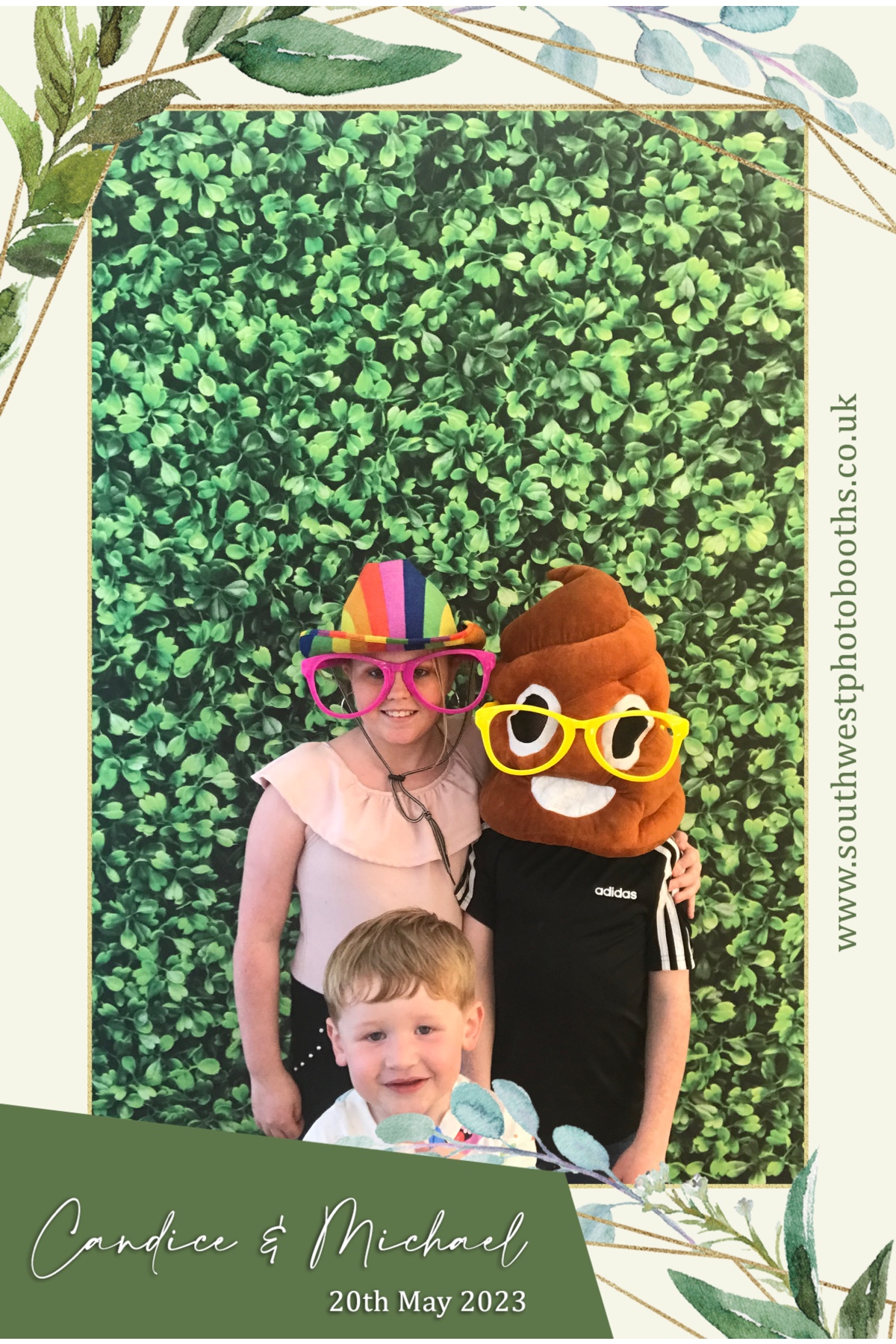 Candice & Michael  | View more photos from the event at gallery.southwestphotobooths.co.uk/u/SWPB/Candice-Michael