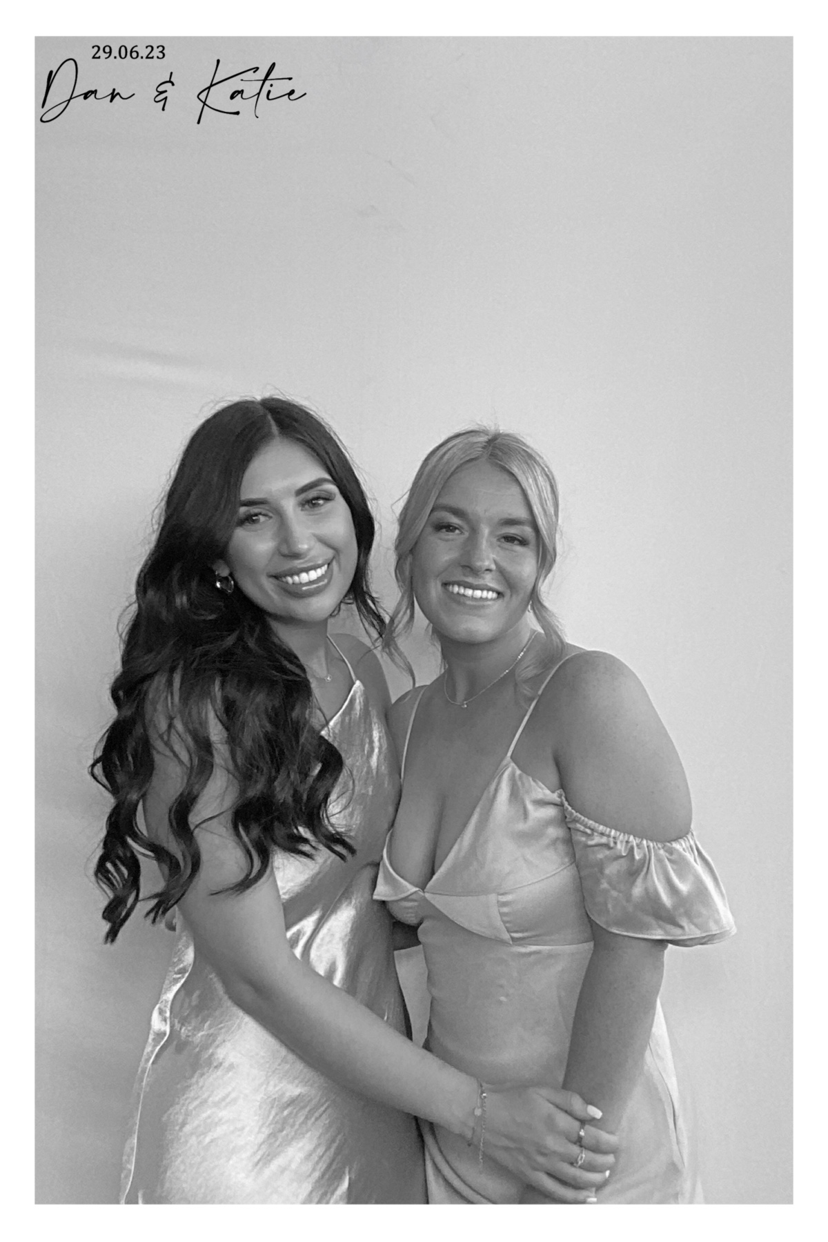 Dan & Katie | View more photos from the event at gallery.southwestphotobooths.co.uk/u/SWPB/Dan-Katie