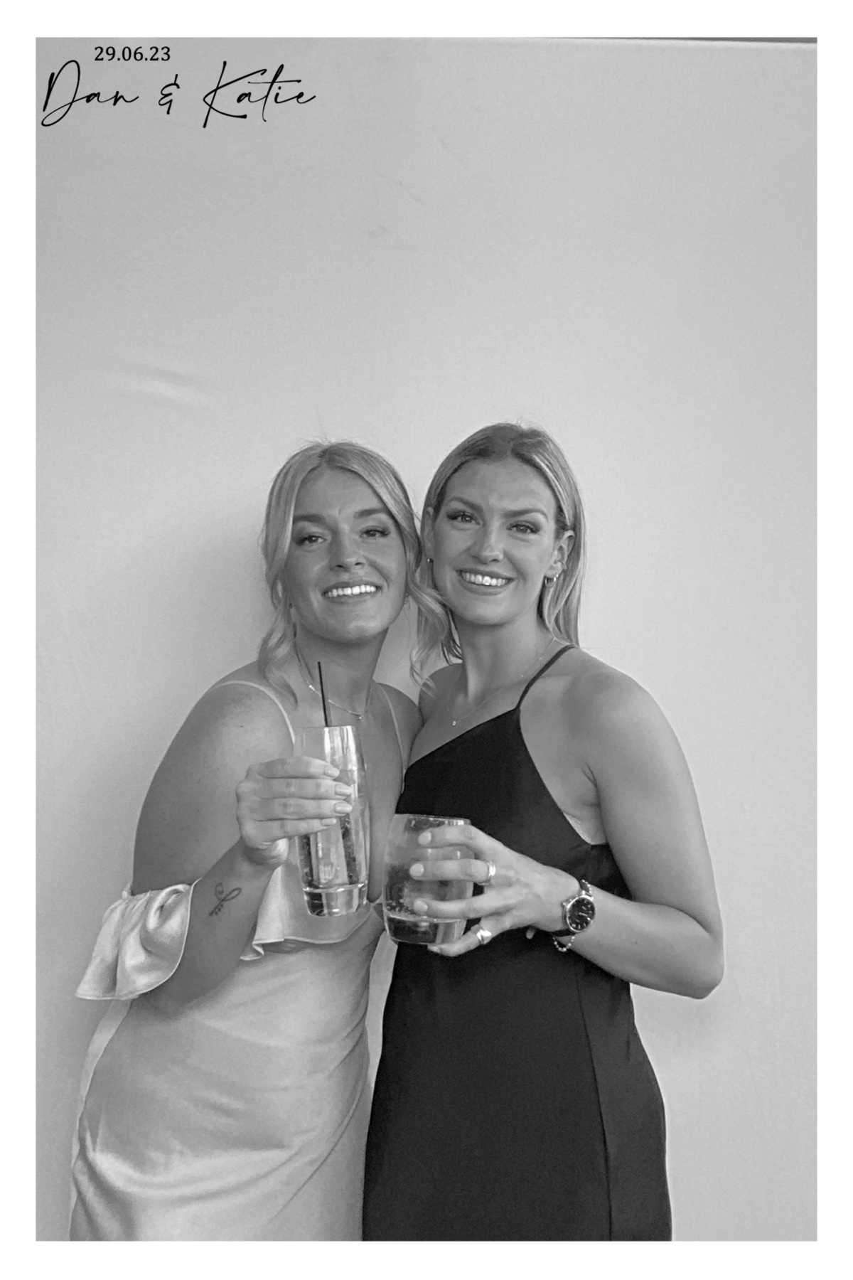 Dan & Katie | View more photos from the event at gallery.southwestphotobooths.co.uk/u/SWPB/Dan-Katie