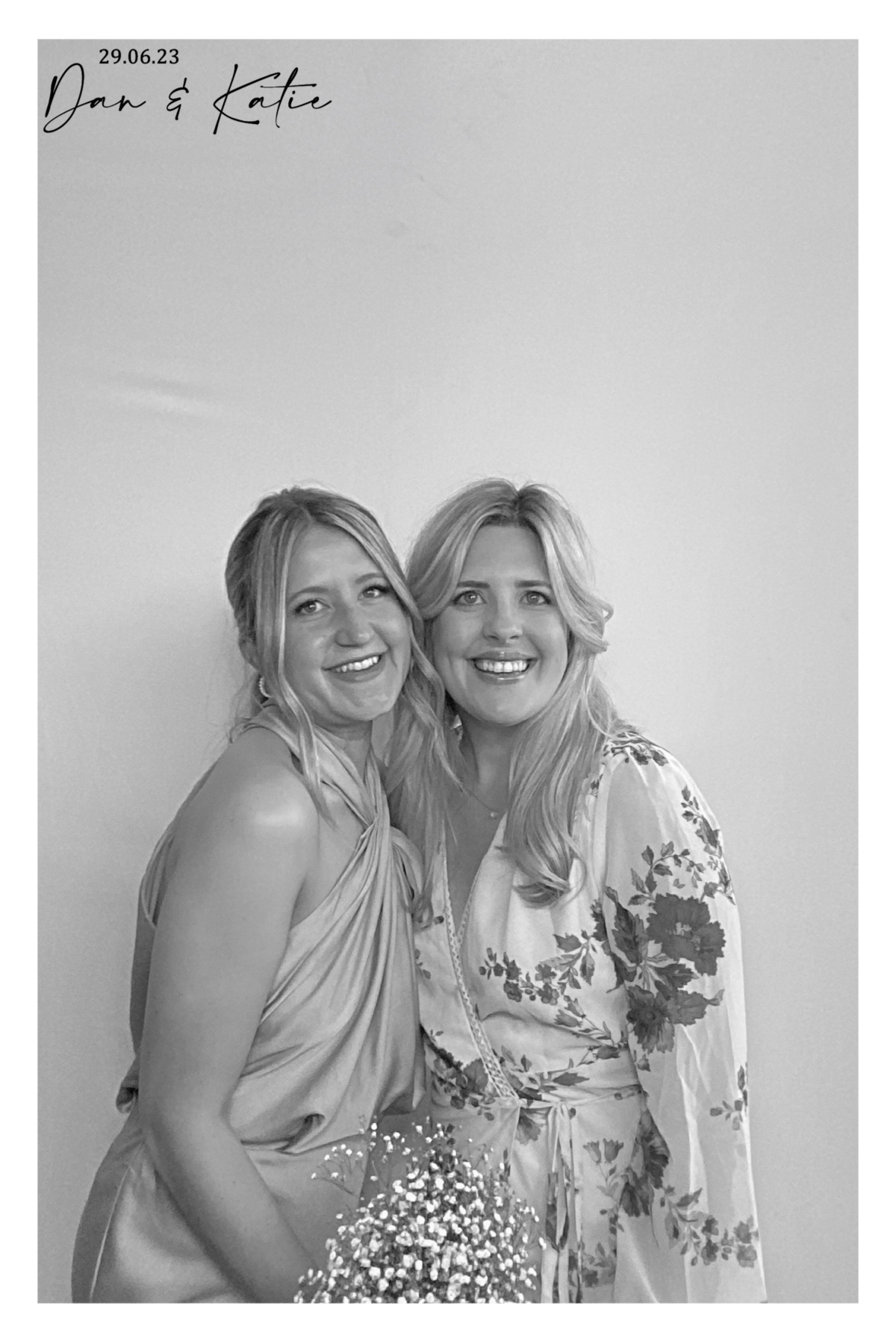 Dan & Katie | View more photos from the event at gallery.southwestphotobooths.co.uk/u/SWPB/Dan-Katie