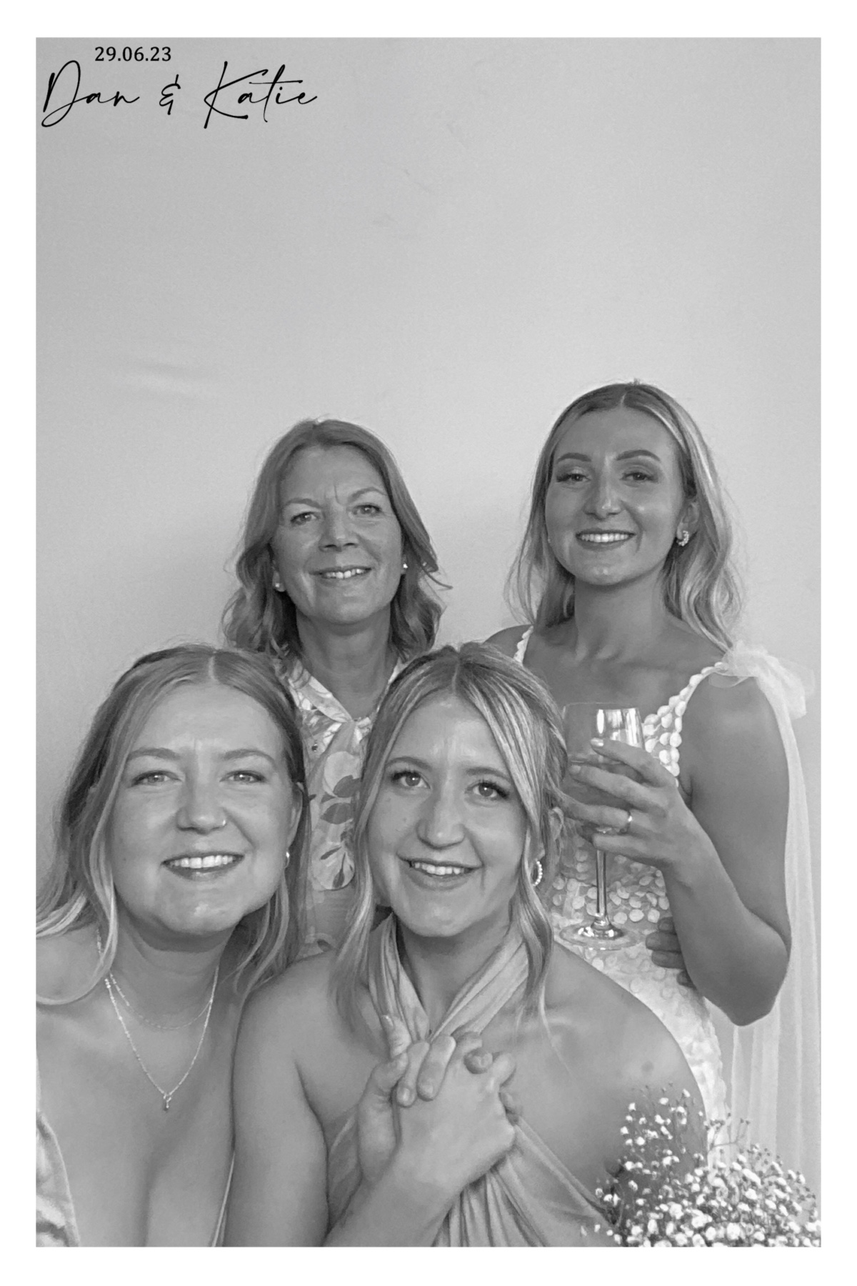 Dan & Katie | View more photos from the event at gallery.southwestphotobooths.co.uk/u/SWPB/Dan-Katie