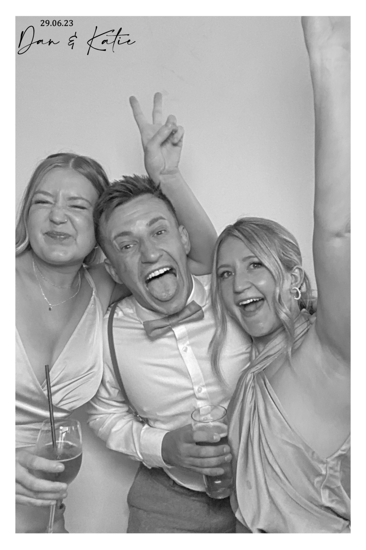 Dan & Katie | View more photos from the event at gallery.southwestphotobooths.co.uk/u/SWPB/Dan-Katie