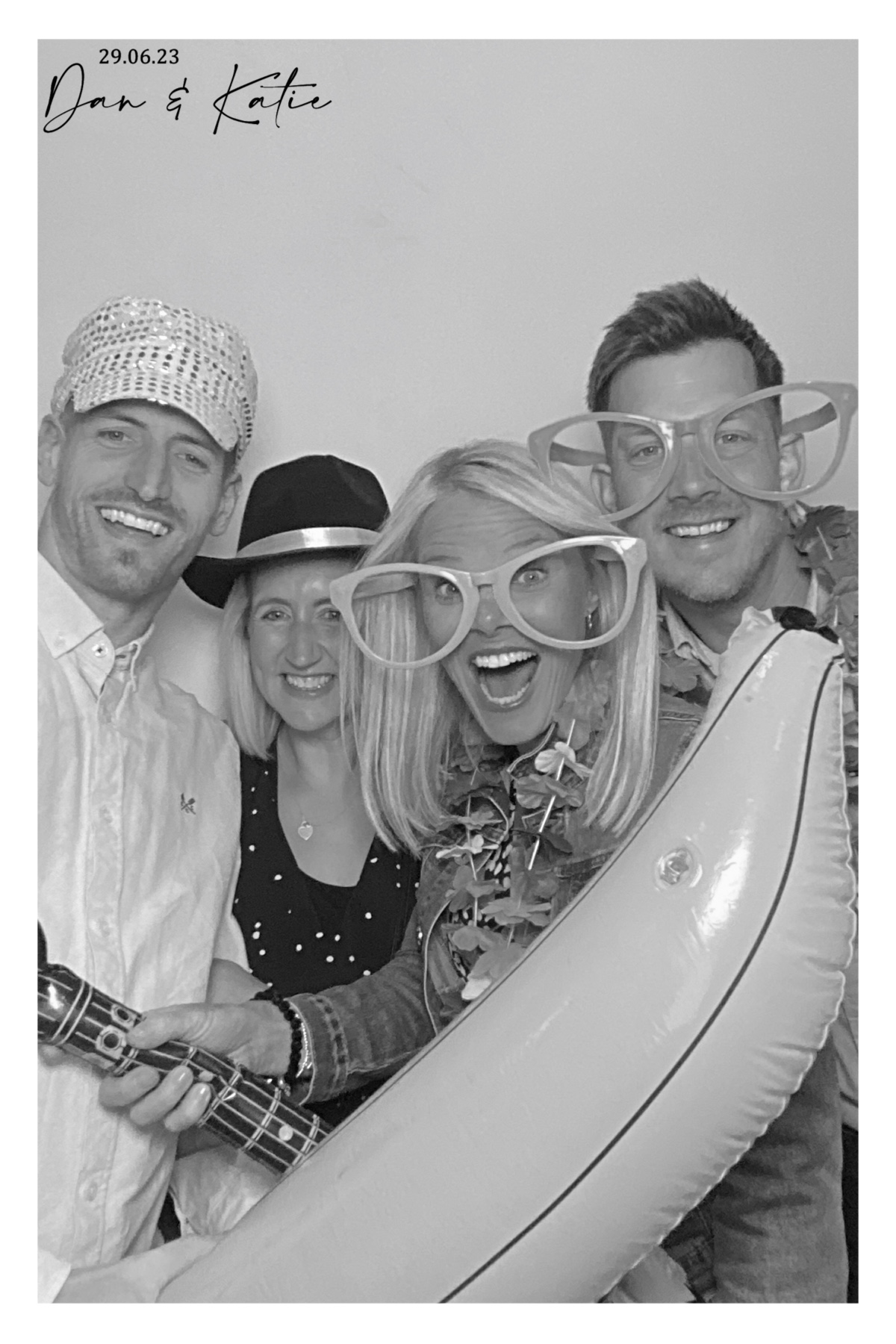 Dan & Katie | View more photos from the event at gallery.southwestphotobooths.co.uk/u/SWPB/Dan-Katie