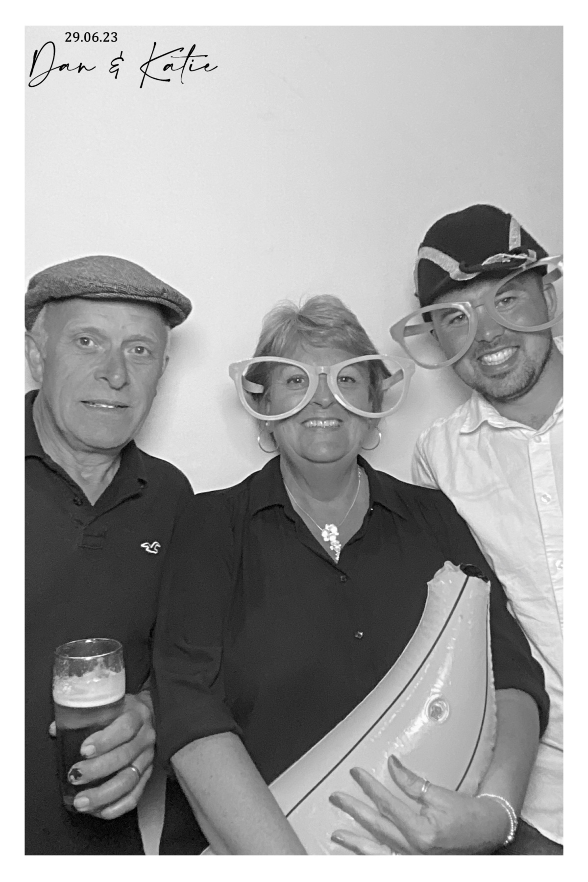 Dan & Katie | View more photos from the event at gallery.southwestphotobooths.co.uk/u/SWPB/Dan-Katie