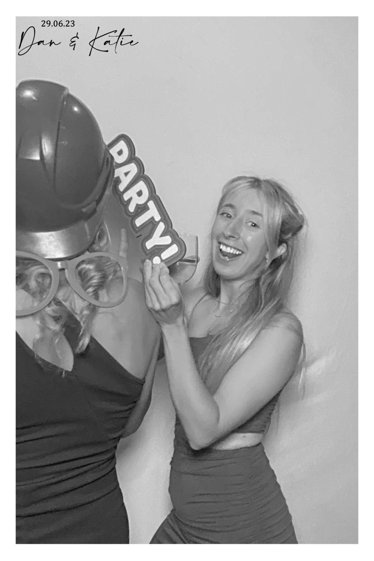 Dan & Katie | View more photos from the event at gallery.southwestphotobooths.co.uk/u/SWPB/Dan-Katie