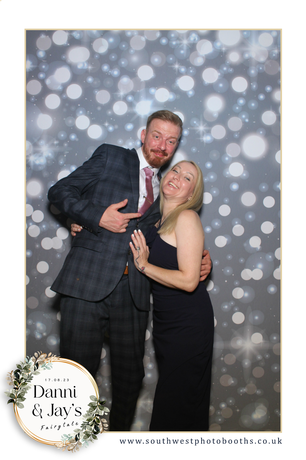 Danni and Jay’s Fairytale | View more photos from the event at gallery.southwestphotobooths.co.uk/u/SWPB/Danni-and-Jay’s-Fairytale