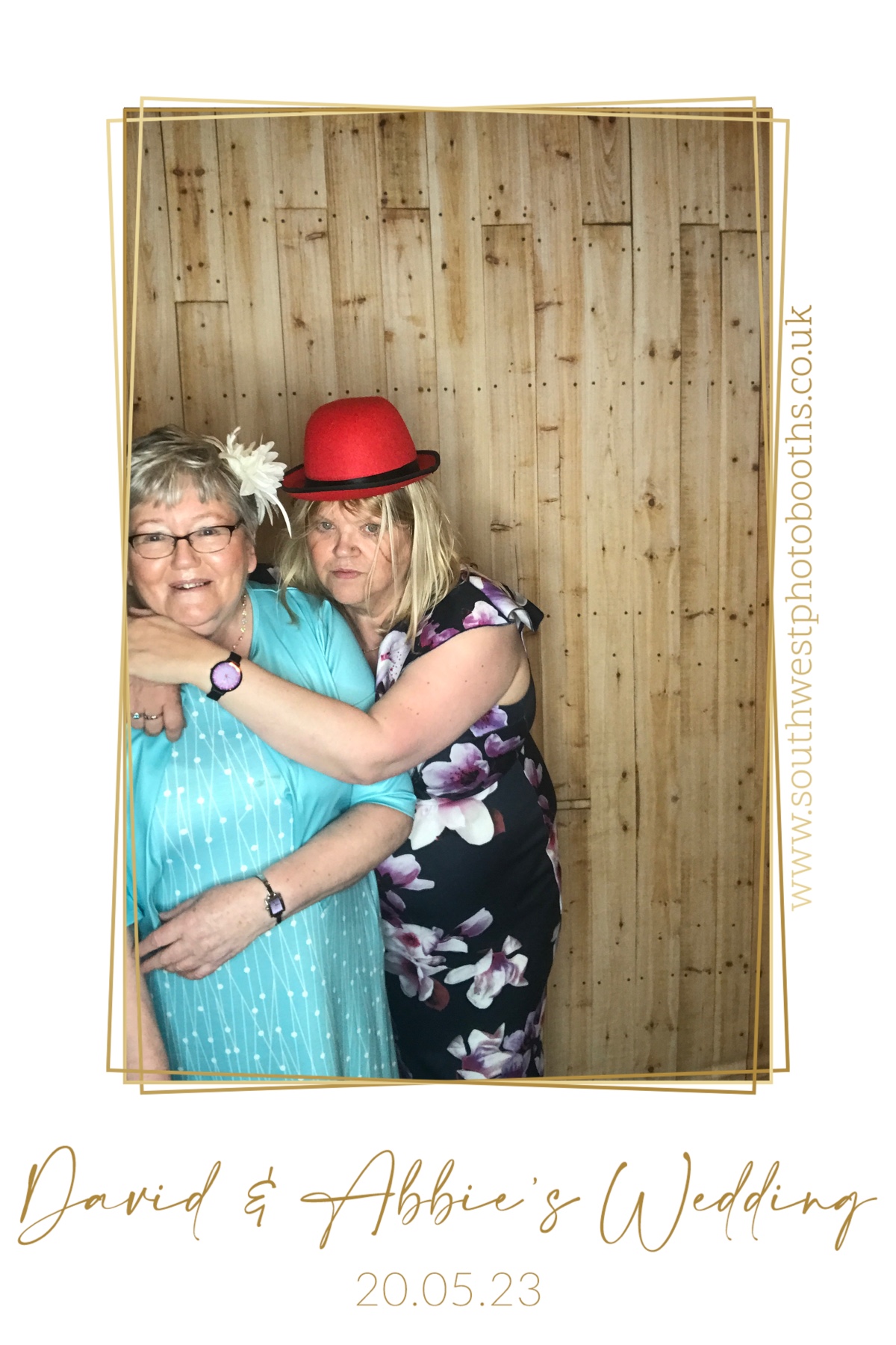 David and Abbie | View more photos from the event at gallery.southwestphotobooths.co.uk/u/SWPB/David-and-Abbie