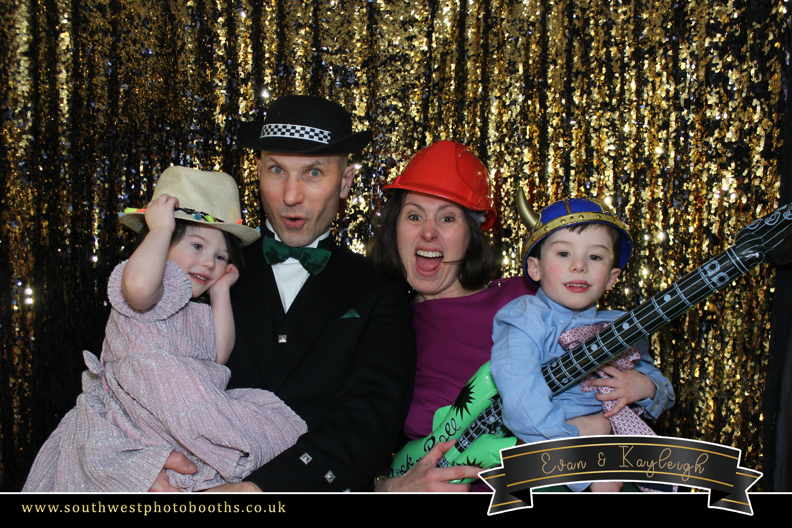 Evan & Kayleigh | View more photos from the event at gallery.southwestphotobooths.co.uk/u/SWPB/Evan-Kayleigh