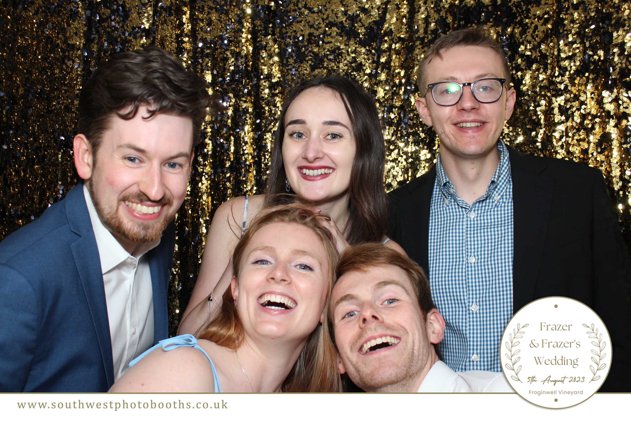 Frazer and Frazer | View more photos from the event at gallery.southwestphotobooths.co.uk/u/SWPB/Frazer-and-Frazer