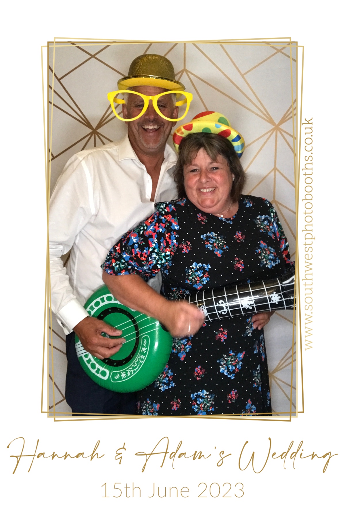 Hannah & Adam | View more photos from the event at gallery.southwestphotobooths.co.uk/u/SWPB/Hannah-Adam