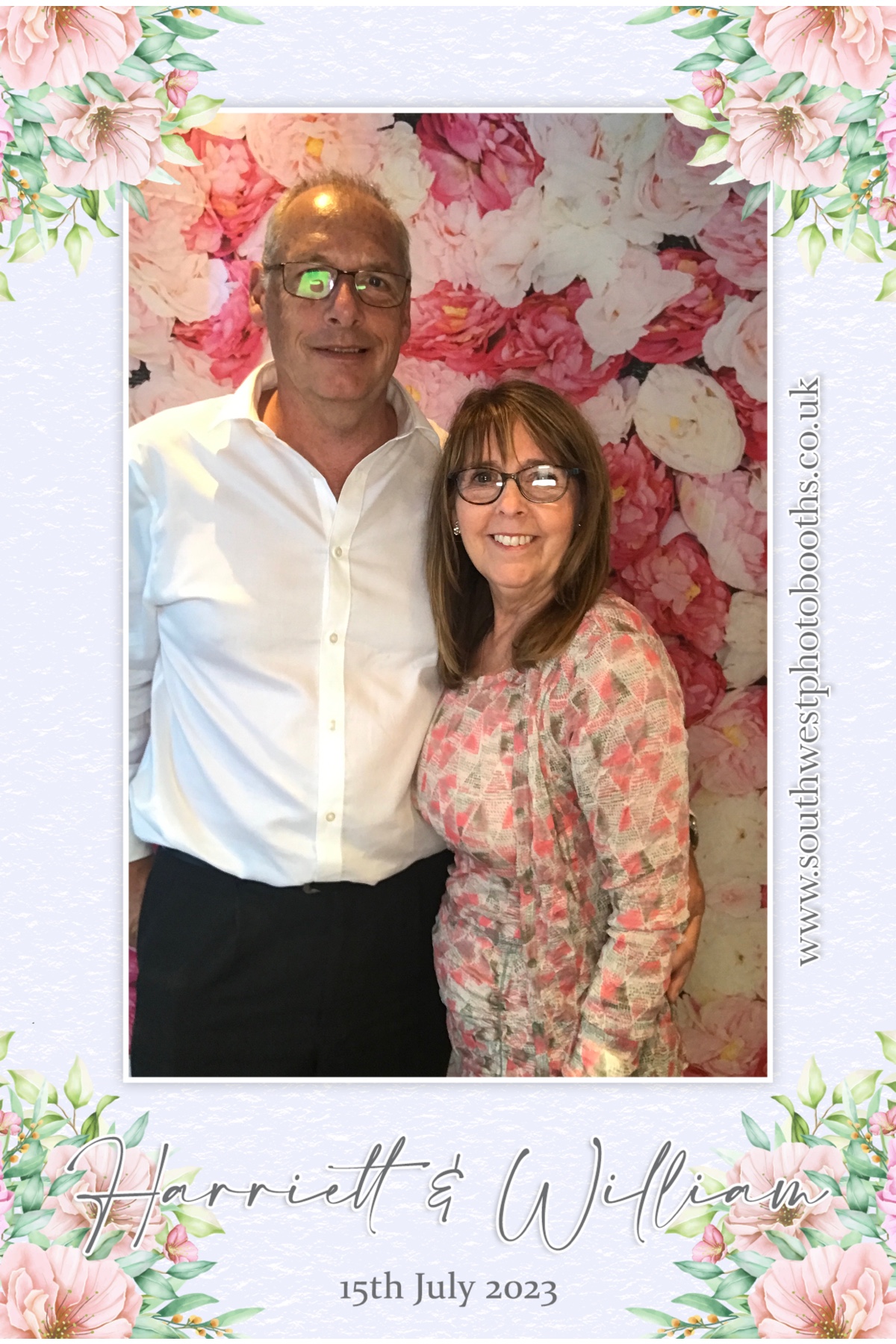 Harriett and William | View more photos from the event at gallery.southwestphotobooths.co.uk/u/SWPB/Harriett-and-William