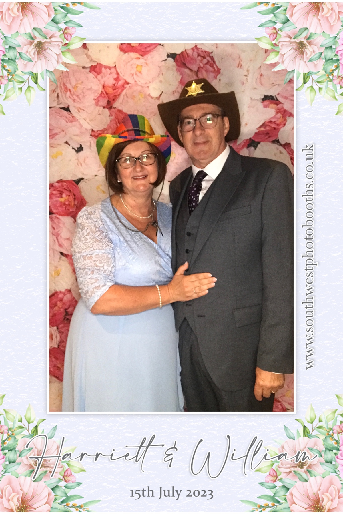 Harriett and William | View more photos from the event at gallery.southwestphotobooths.co.uk/u/SWPB/Harriett-and-William