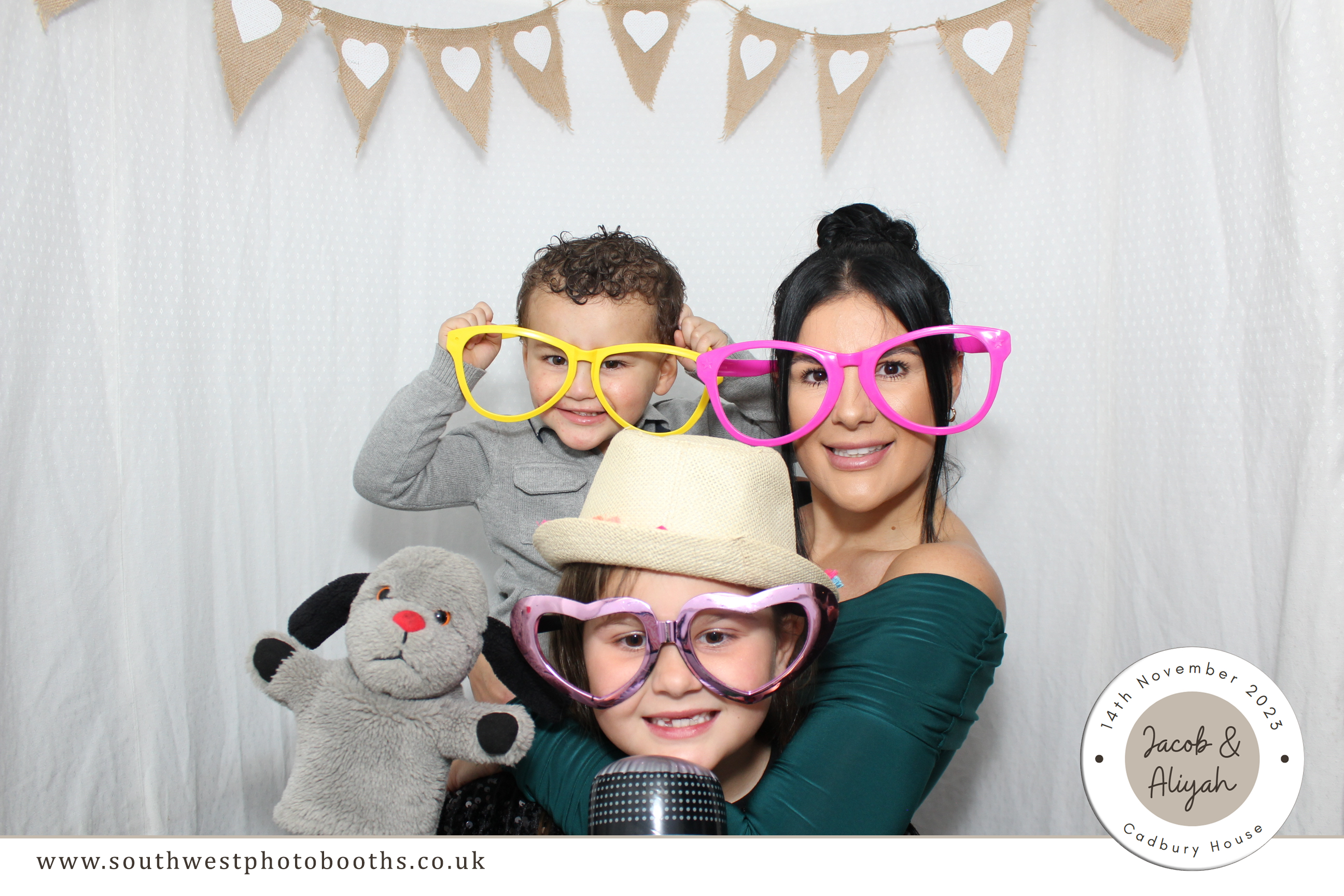 Jacob & Aliyah | View more photos from the event at gallery.southwestphotobooths.co.uk/u/SWPB/Jacob-Aliyah