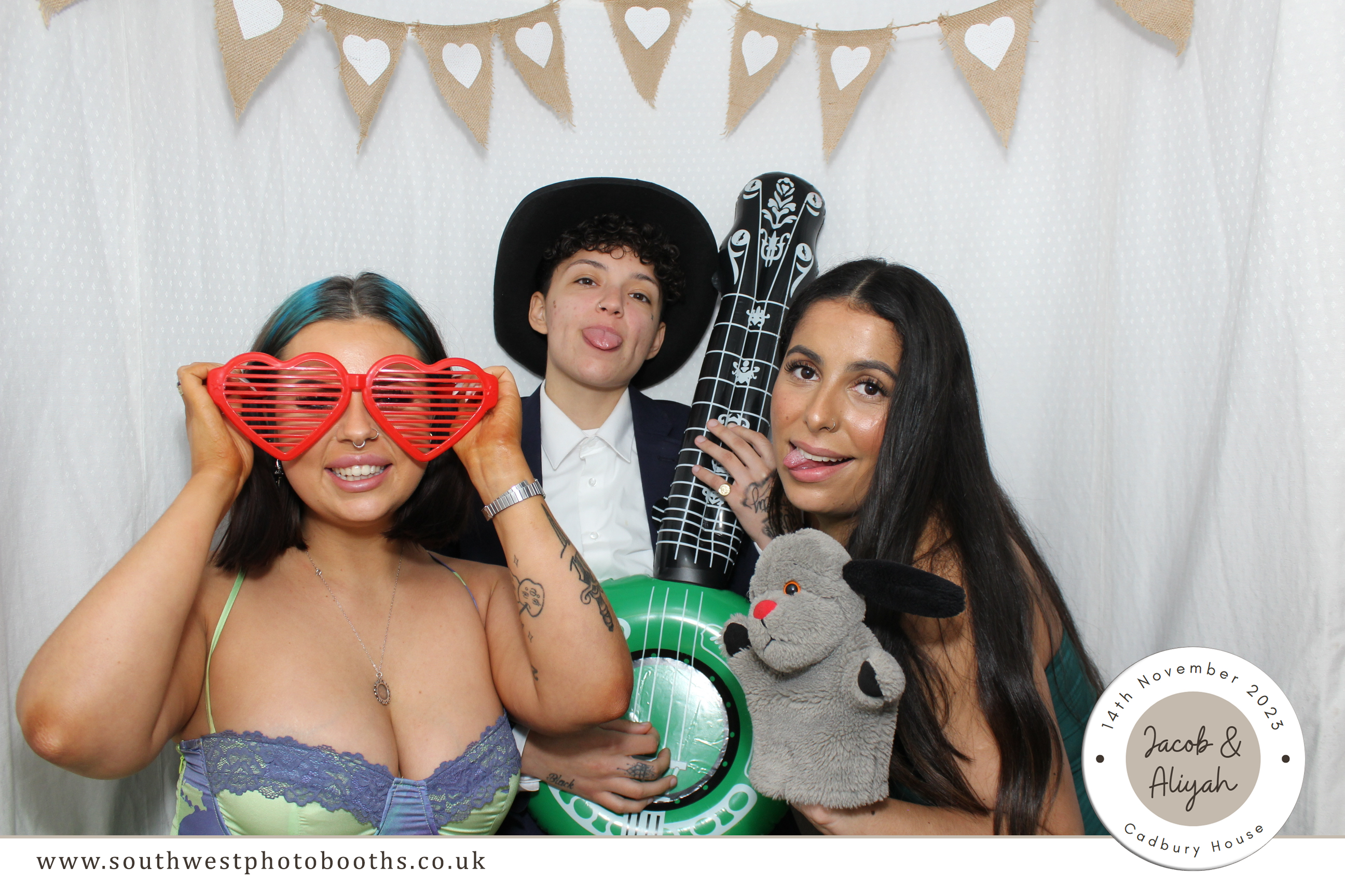 Jacob & Aliyah | View more photos from the event at gallery.southwestphotobooths.co.uk/u/SWPB/Jacob-Aliyah