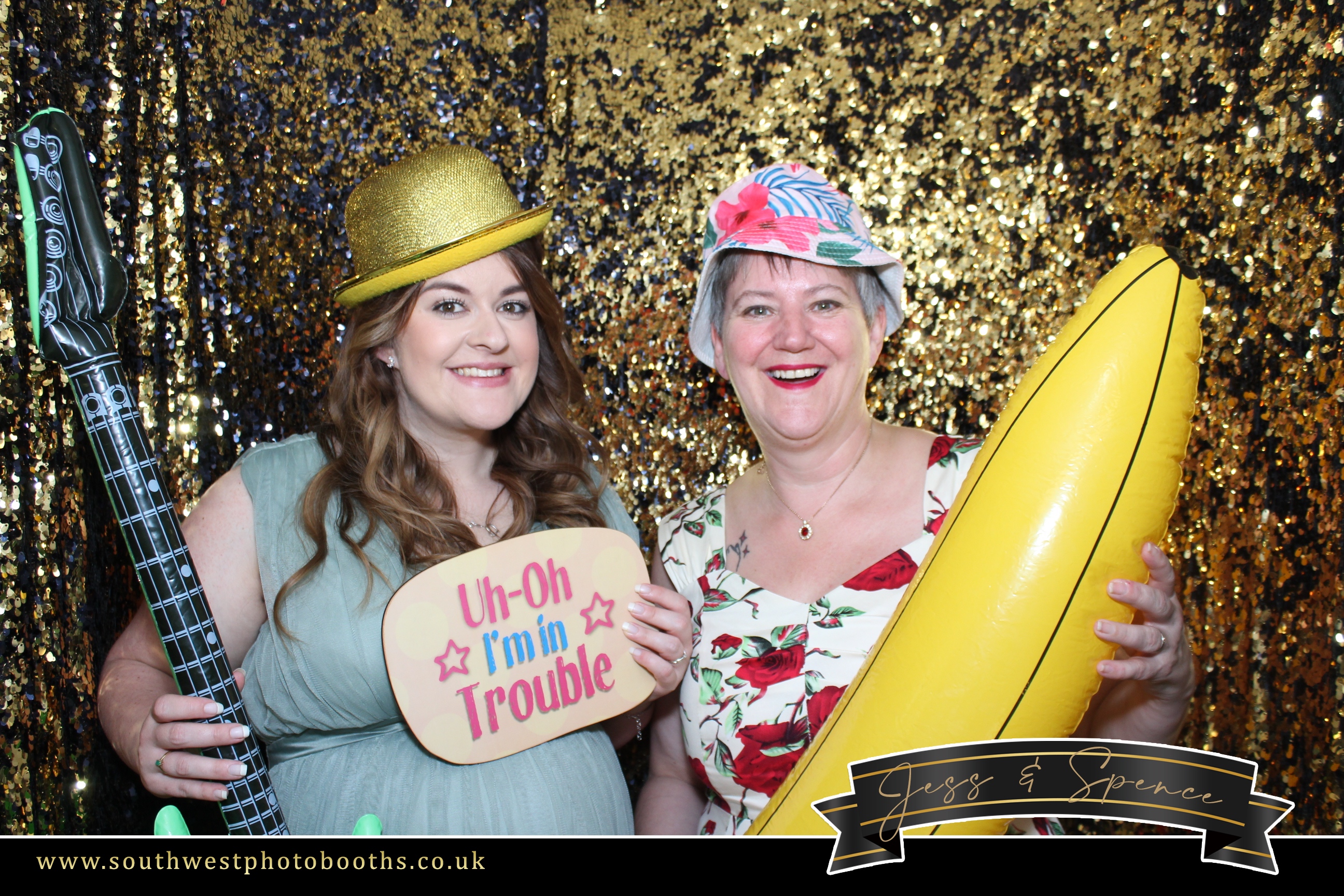 Jess and Spence | View more photos from the event at gallery.southwestphotobooths.co.uk/u/SWPB/Jess-and-Spence
