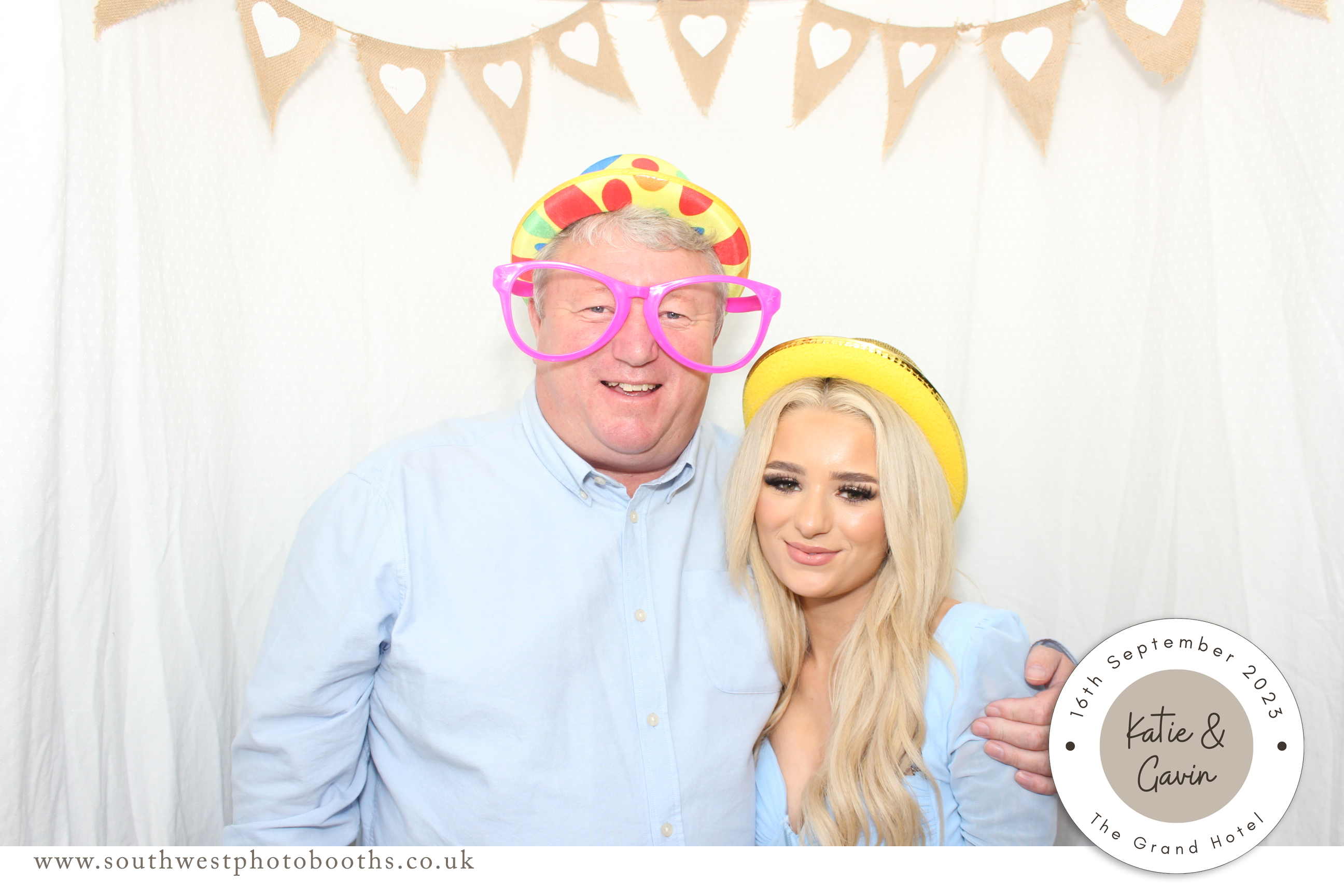 Katie & Gavin | View more photos from the event at gallery.southwestphotobooths.co.uk/u/SWPB/Katie-Gavin