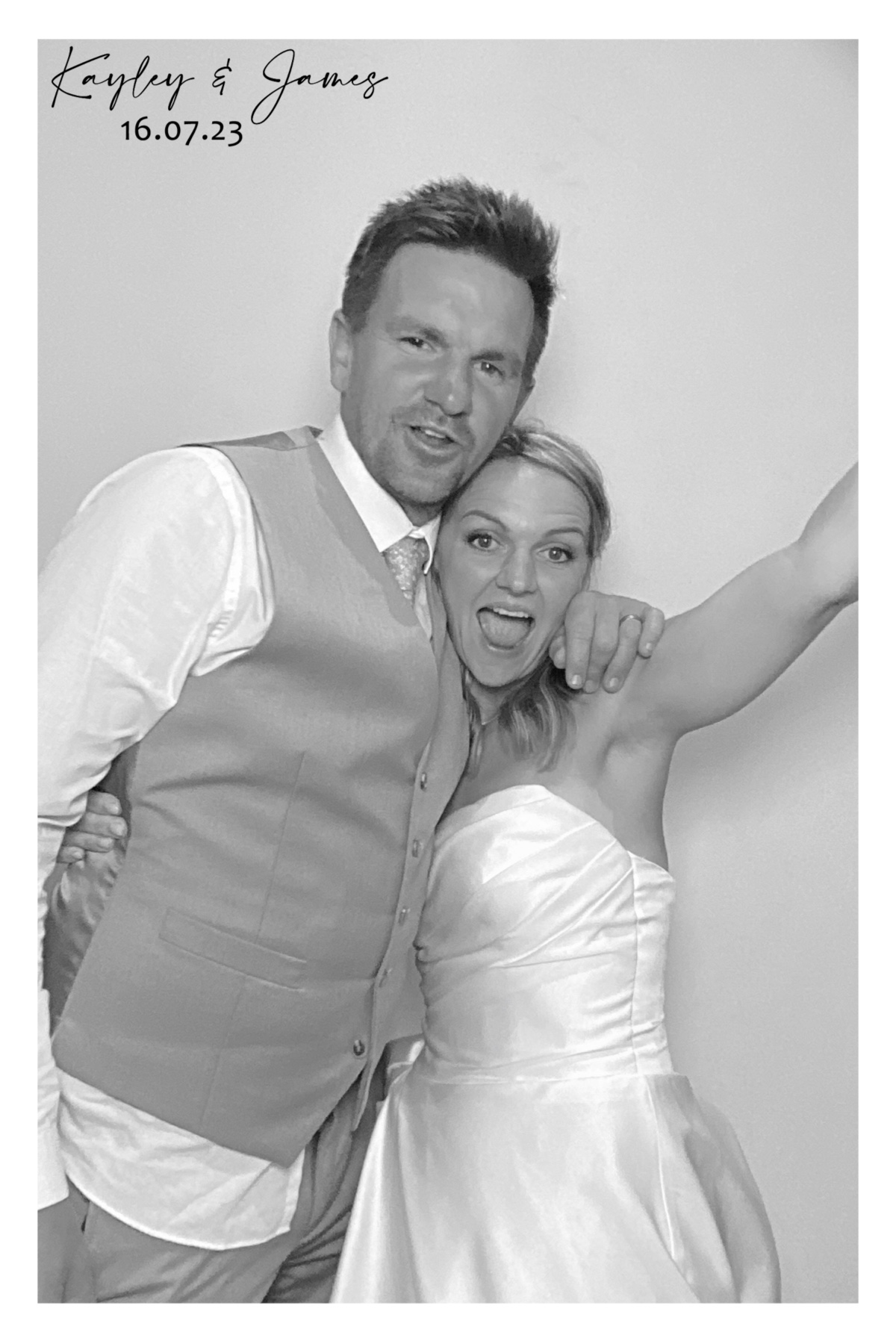 Kayley and James | View more photos from the event at gallery.southwestphotobooths.co.uk/u/SWPB/Kayley-and-James