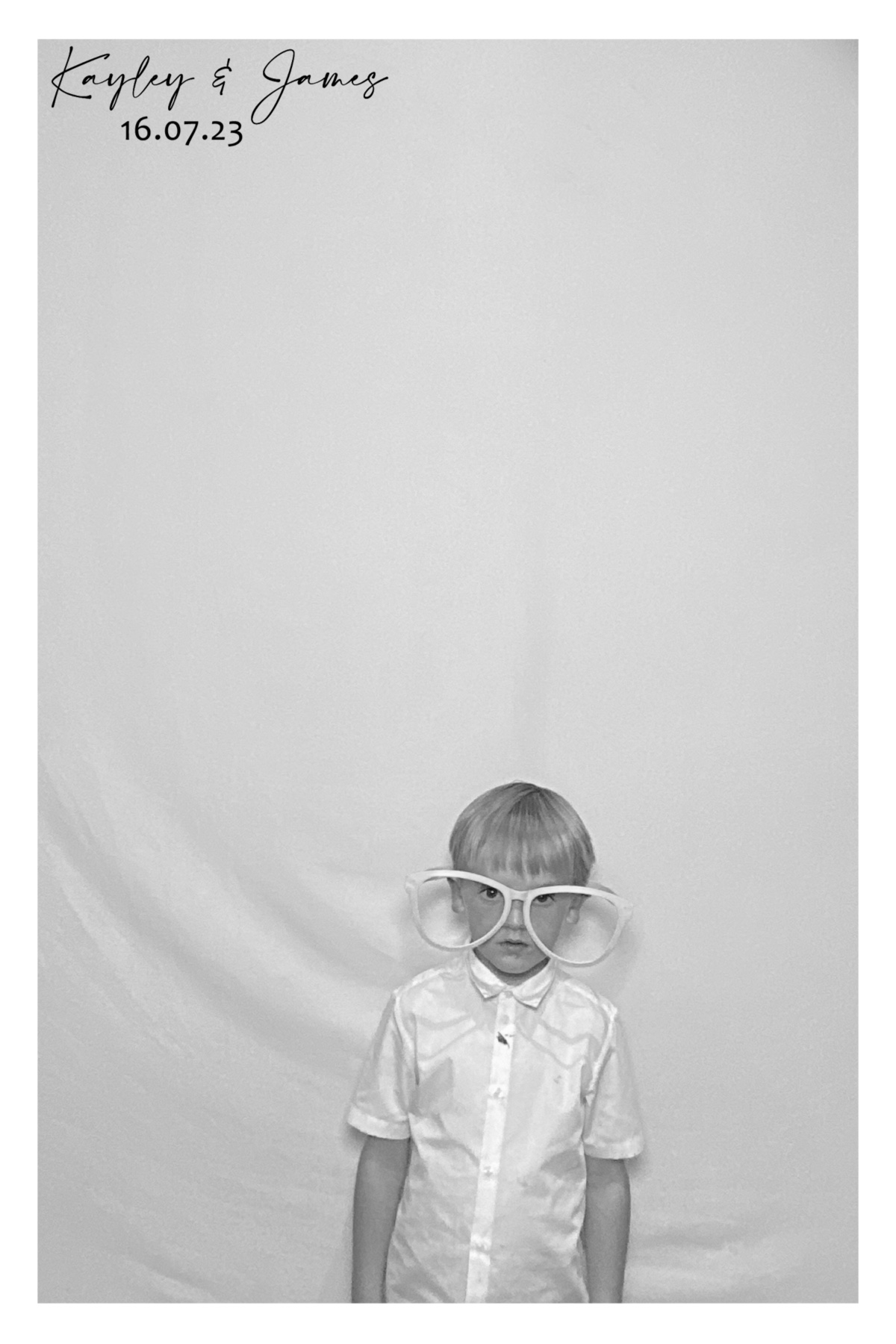 Kayley and James | View more photos from the event at gallery.southwestphotobooths.co.uk/u/SWPB/Kayley-and-James