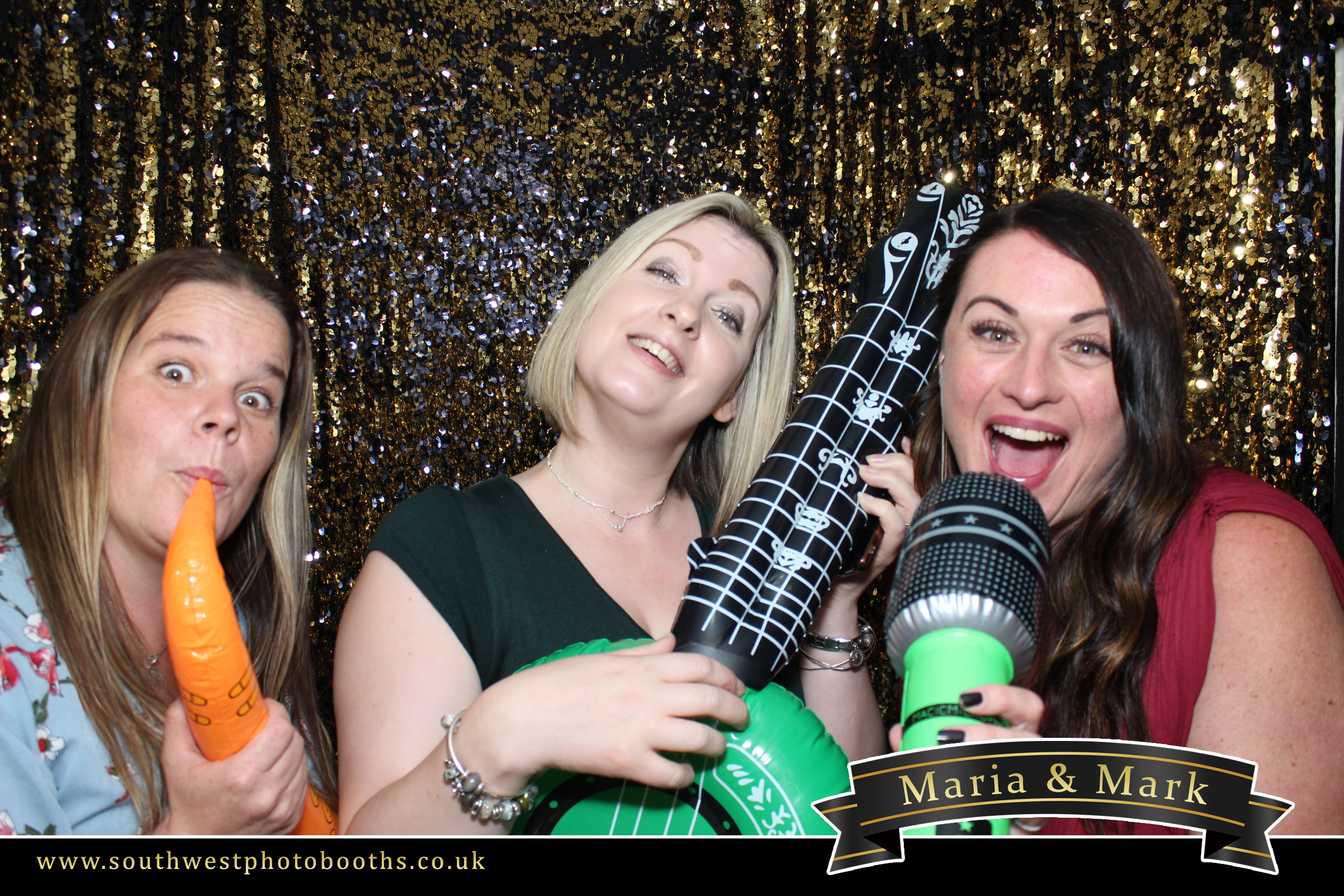 Maria and Mark | View more photos from the event at gallery.southwestphotobooths.co.uk/u/SWPB/Maria-and-Mark