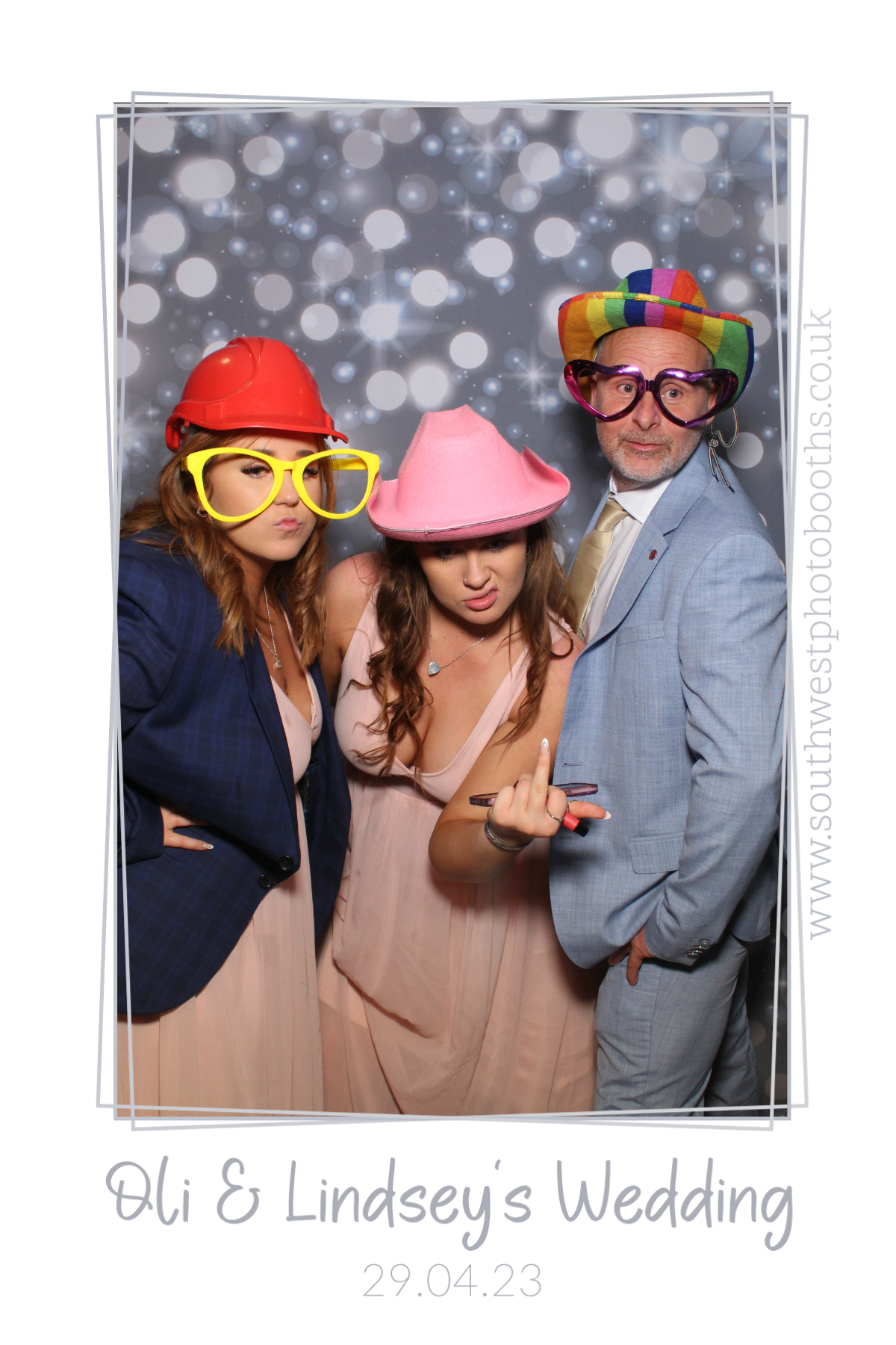 Oli & Lindsey's Wedding | View more photos from the event at gallery.southwestphotobooths.co.uk/u/SWPB/Oli-Lindseys-Wedding